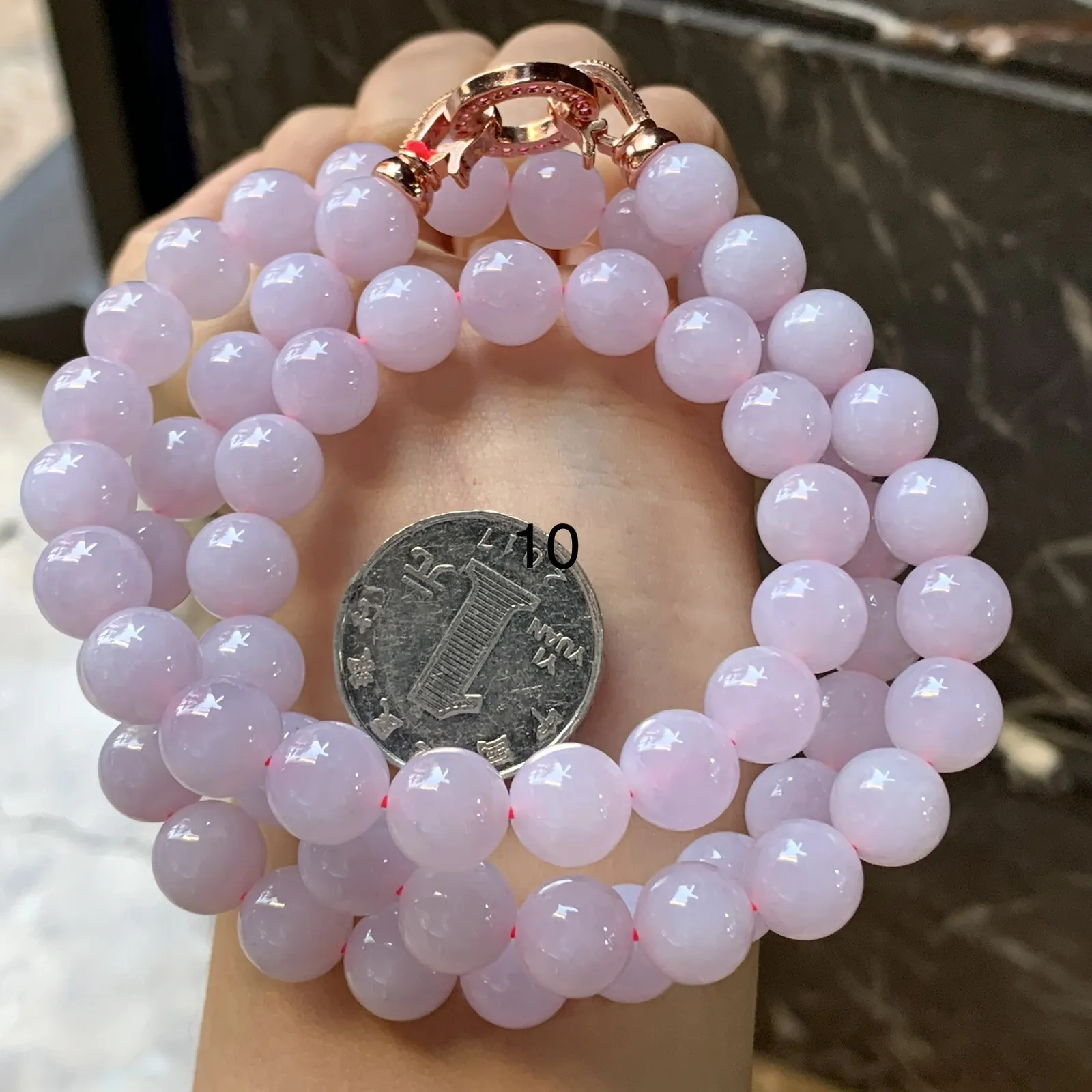 紫罗兰珠串^_^颜色浓郁 大颗 实物不失色 有种水 细腻 鲜艳均匀