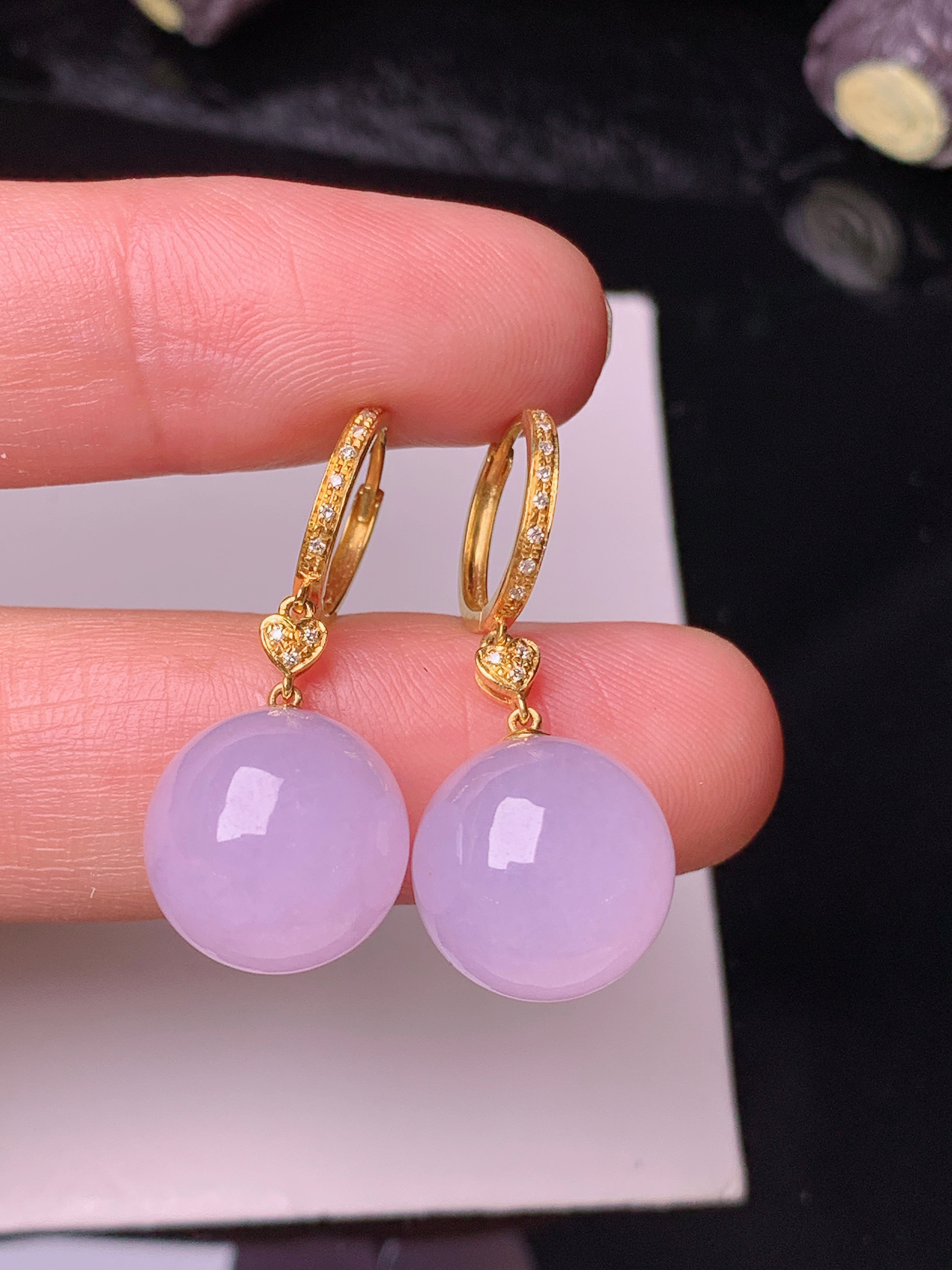 18k金钻镶嵌紫罗兰圆珠耳坠 玉质细腻 色泽艳丽清新 整体尺寸28.5*12