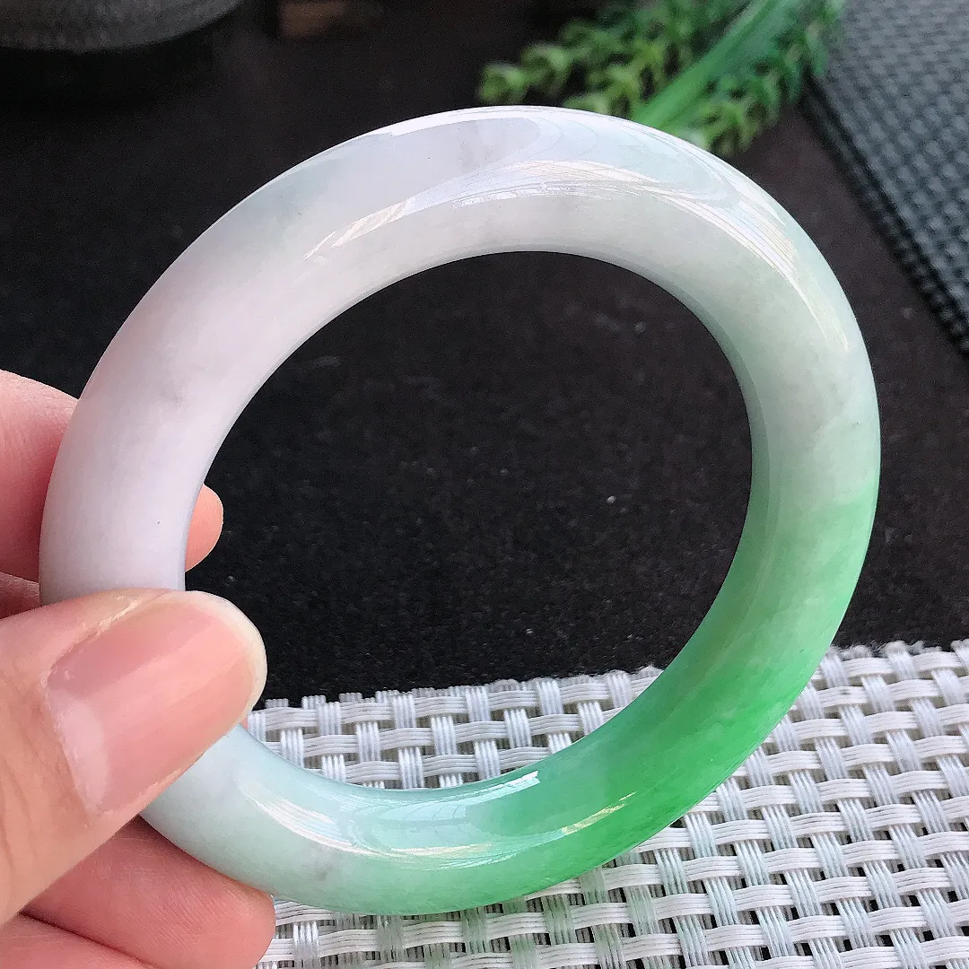 天然A货翡翠55/11.5老坑温润飘阳绿胖圆条手镯玉手镯