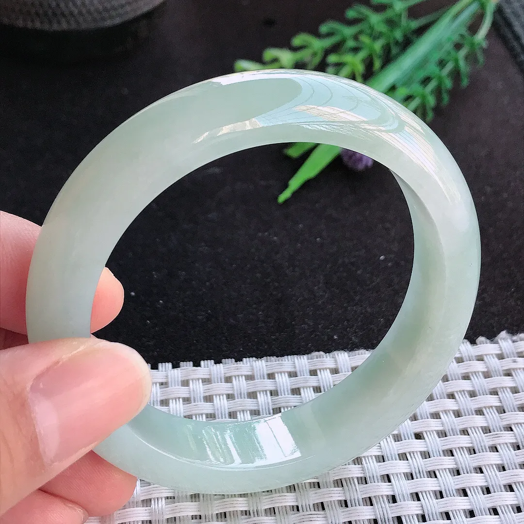 天然A货翡翠55/13.4/8.5老坑秀气冰纯冰晴底手镯宽边玉手镯