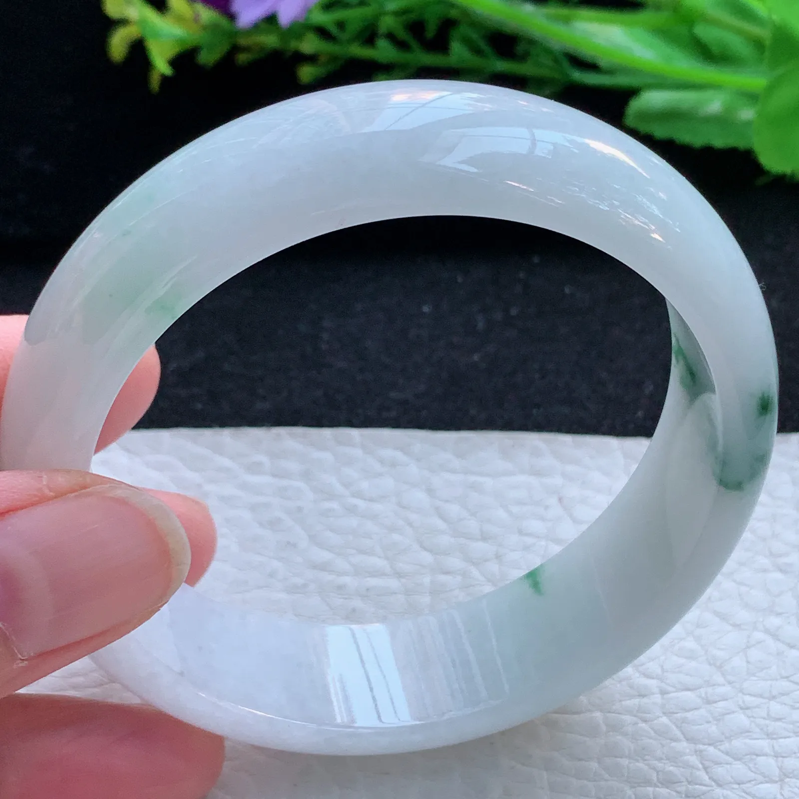 hh大圈口59.5**17.3*7.5轮胎镯 缅甸翡翠a货玉手镯牛奶底飘花宽边玉手环