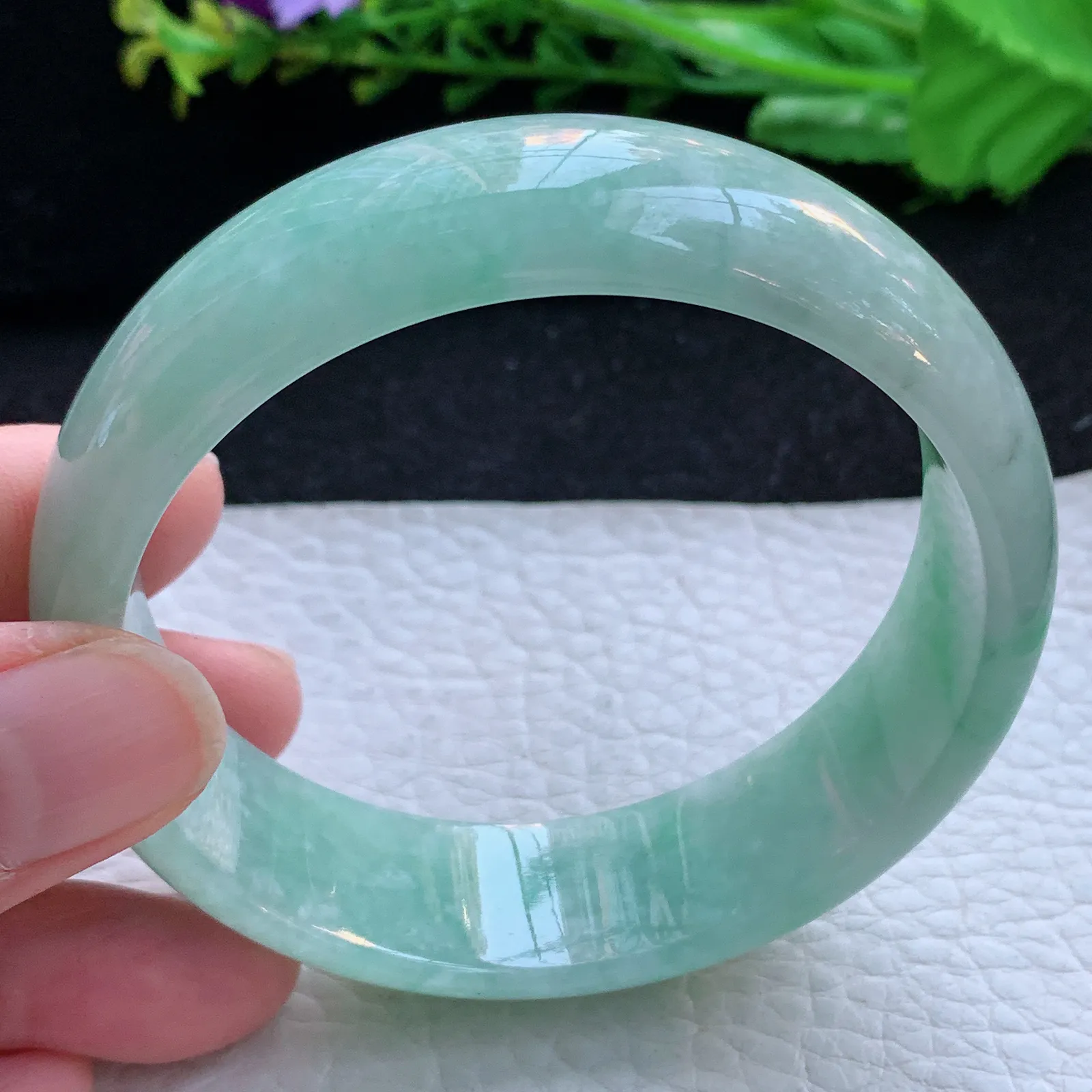 hh大圈口59.5**17.6*7.2轮胎镯 缅甸翡翠a货玉手镯飘绿大气宽边玉手环