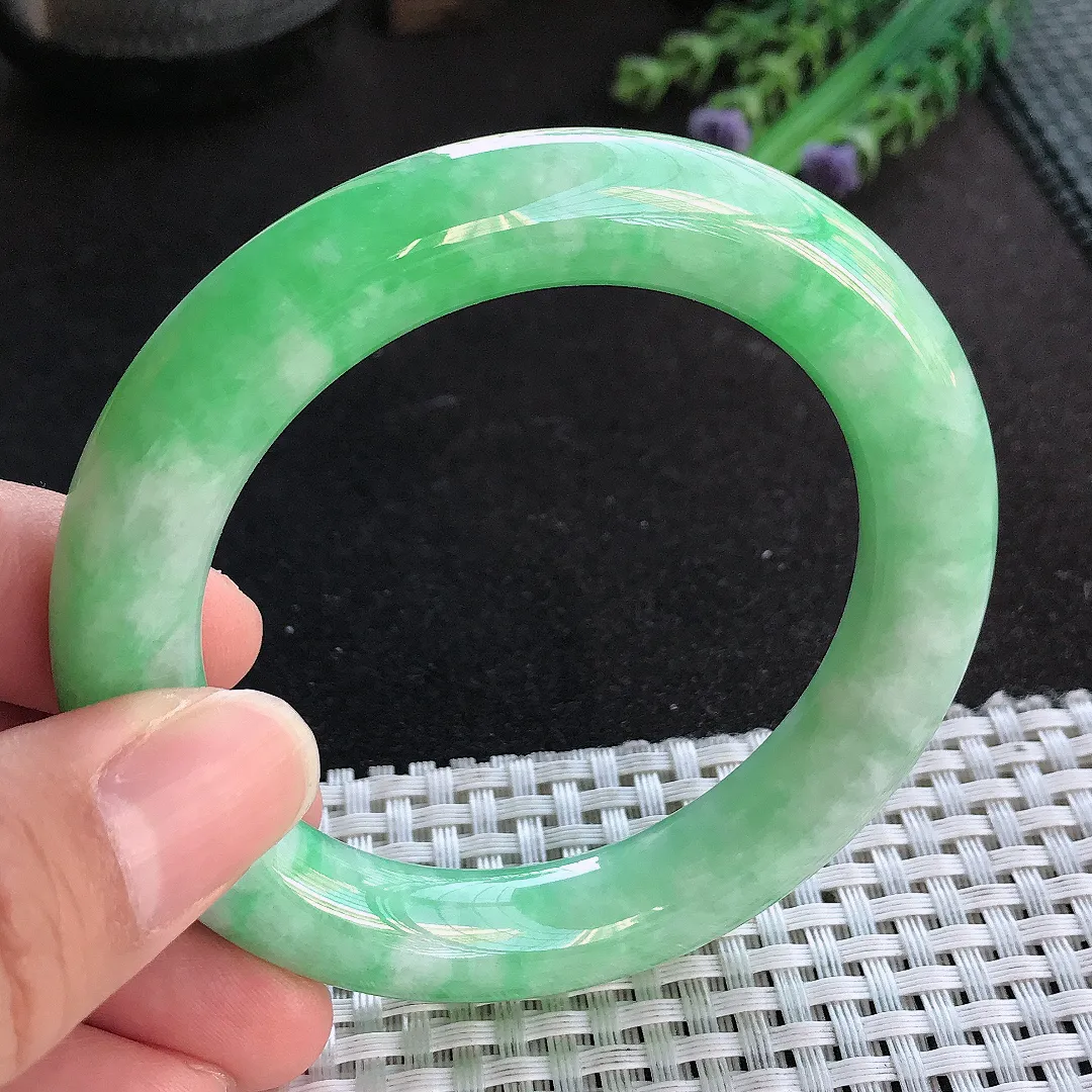 天然A货翡翠55/11.2老坑精美温润满绿圆条手镯玉手镯