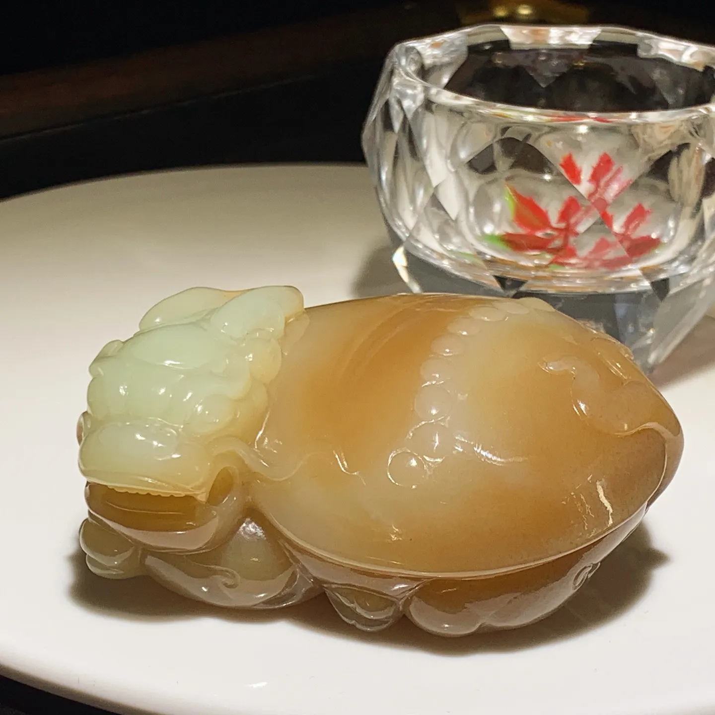 新疆和田玉且末糖富贵长寿龙龟把件。尺寸73/51/31重192.5克。玉质细腻油润。手推出油。佩戴高