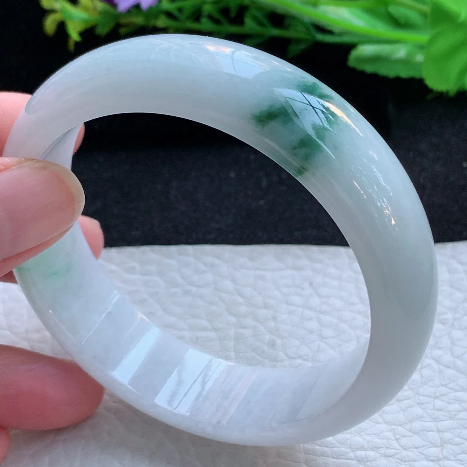 hh大圈口59.5**17.3*7.5轮胎镯 缅甸翡翠a货玉手镯牛奶底飘花宽边玉手环