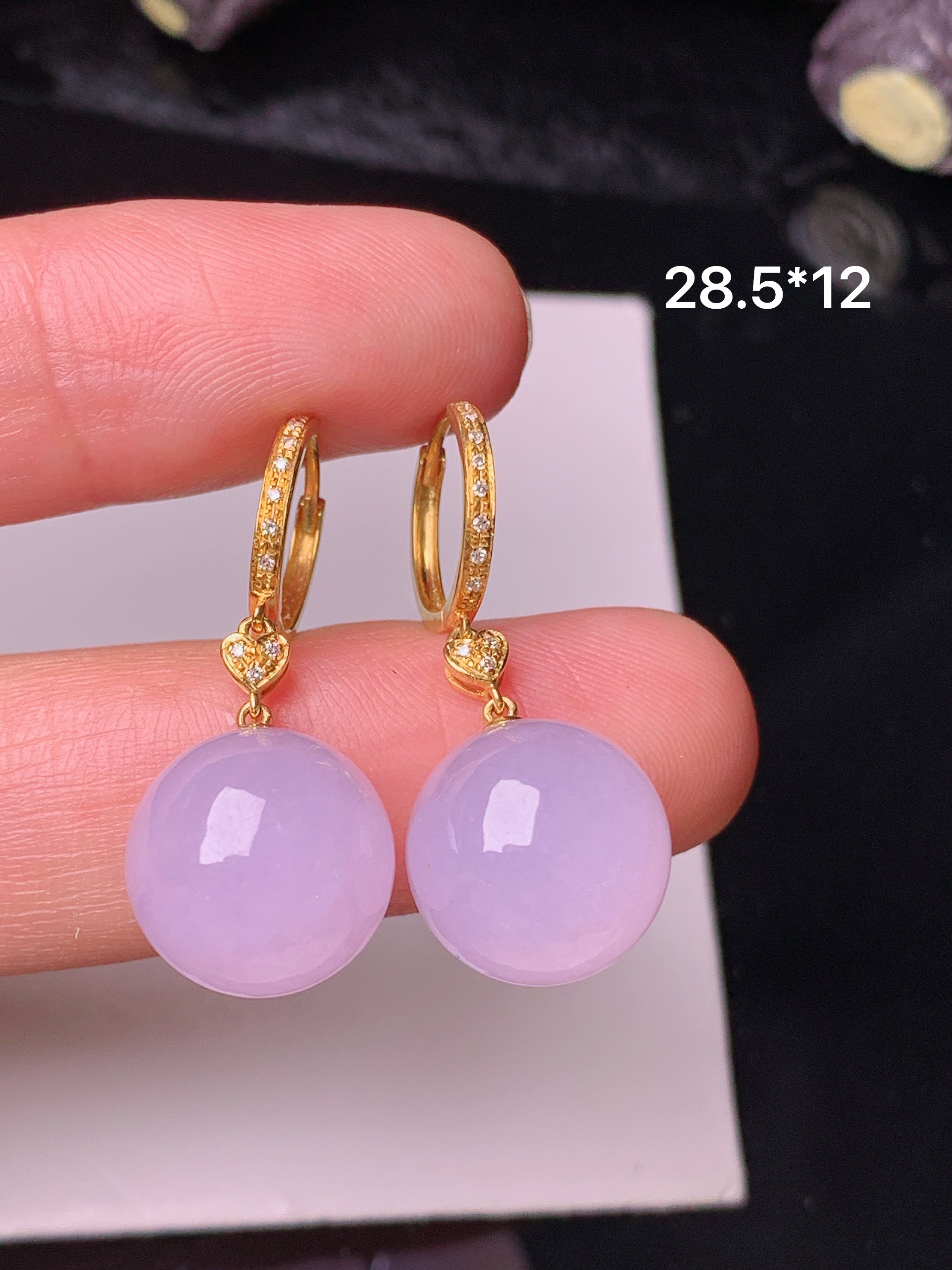 18k金钻镶嵌紫罗兰圆珠耳坠 玉质细腻 色泽艳丽清新 整体尺寸28.5*12