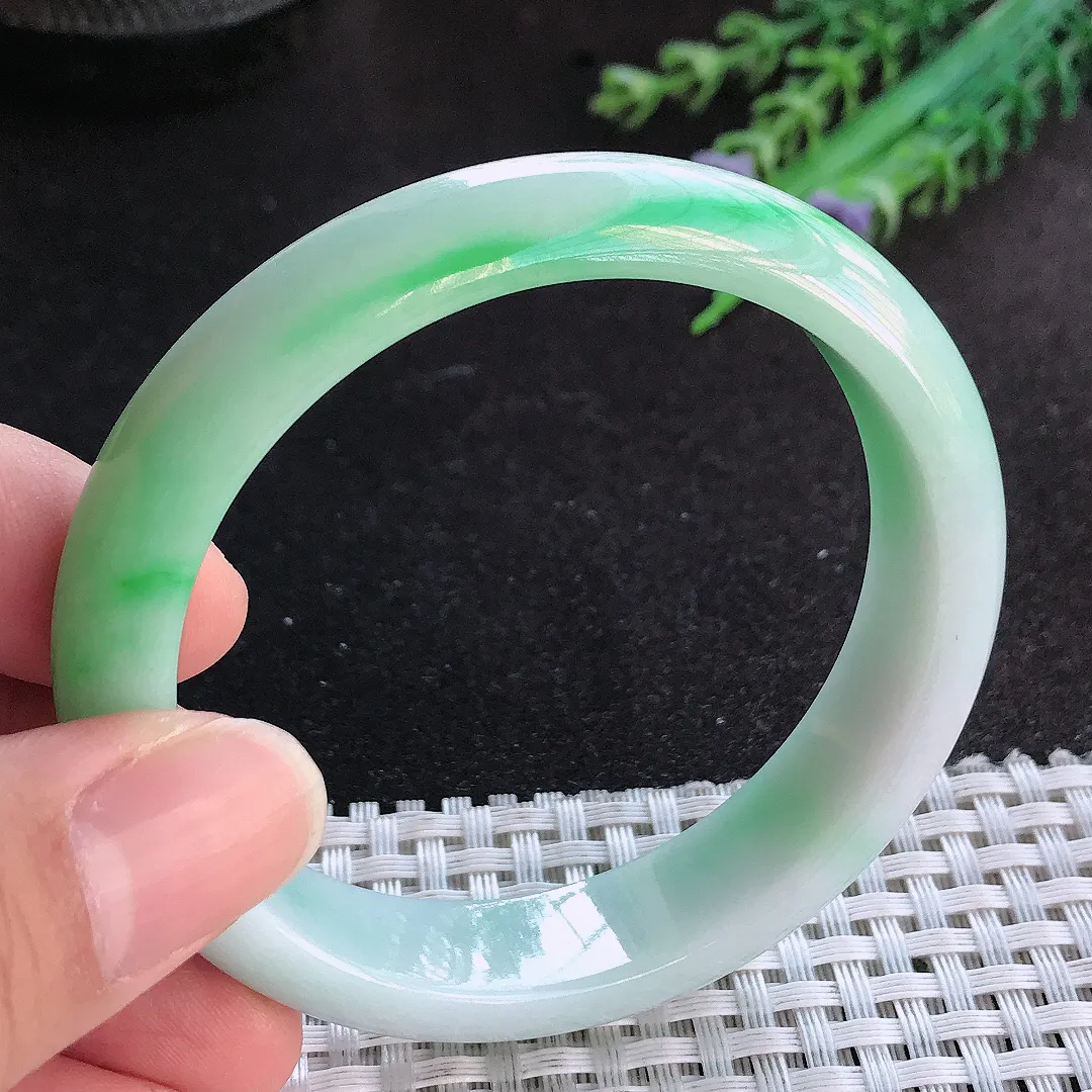 天然A货翡翠55.5/12.8/7.8老坑精美温润飘阳绿手镯宽边玉手镯