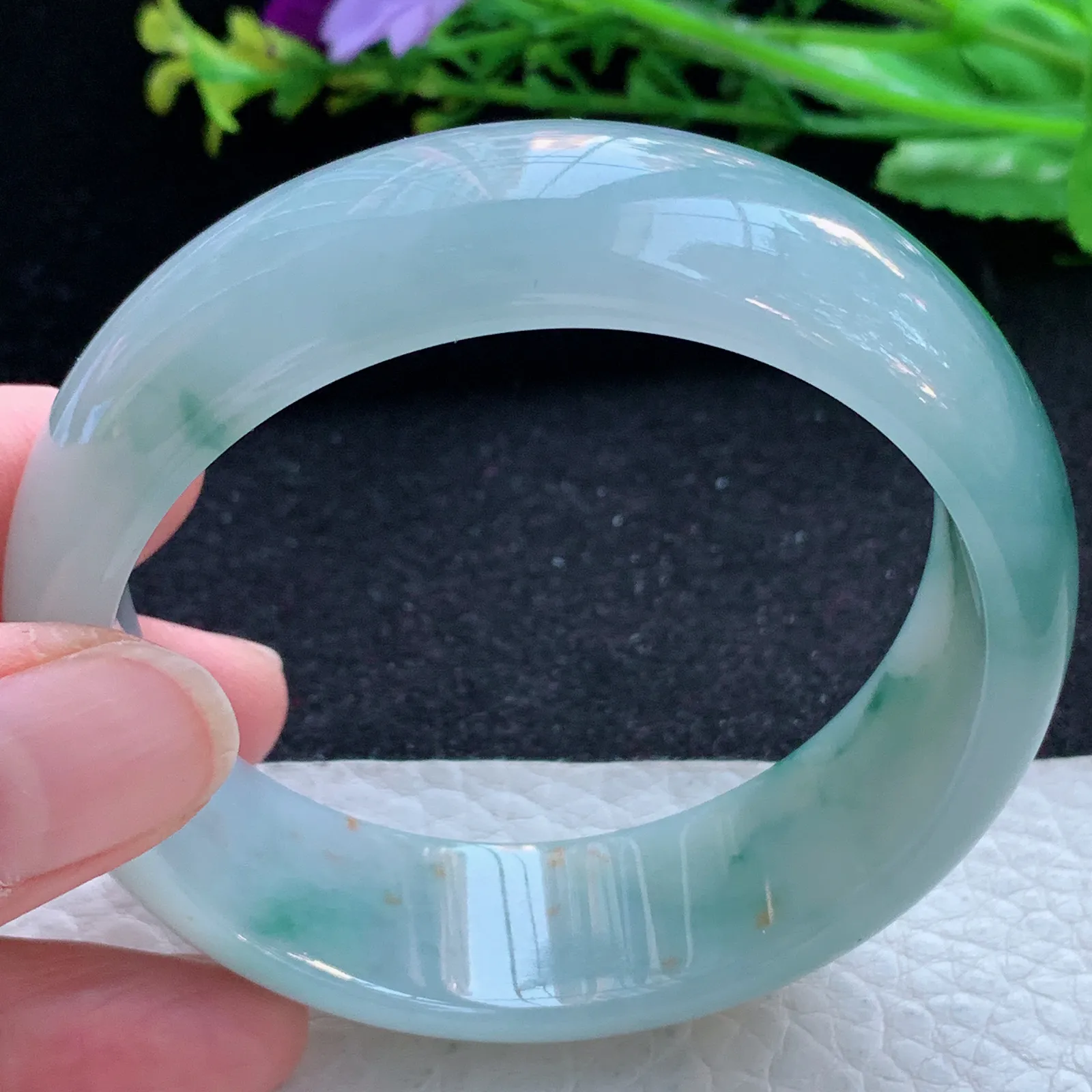 js自然光58*19*7.6轮胎镯 缅甸翡翠a货玉手镯冰飘花宽边玉手环