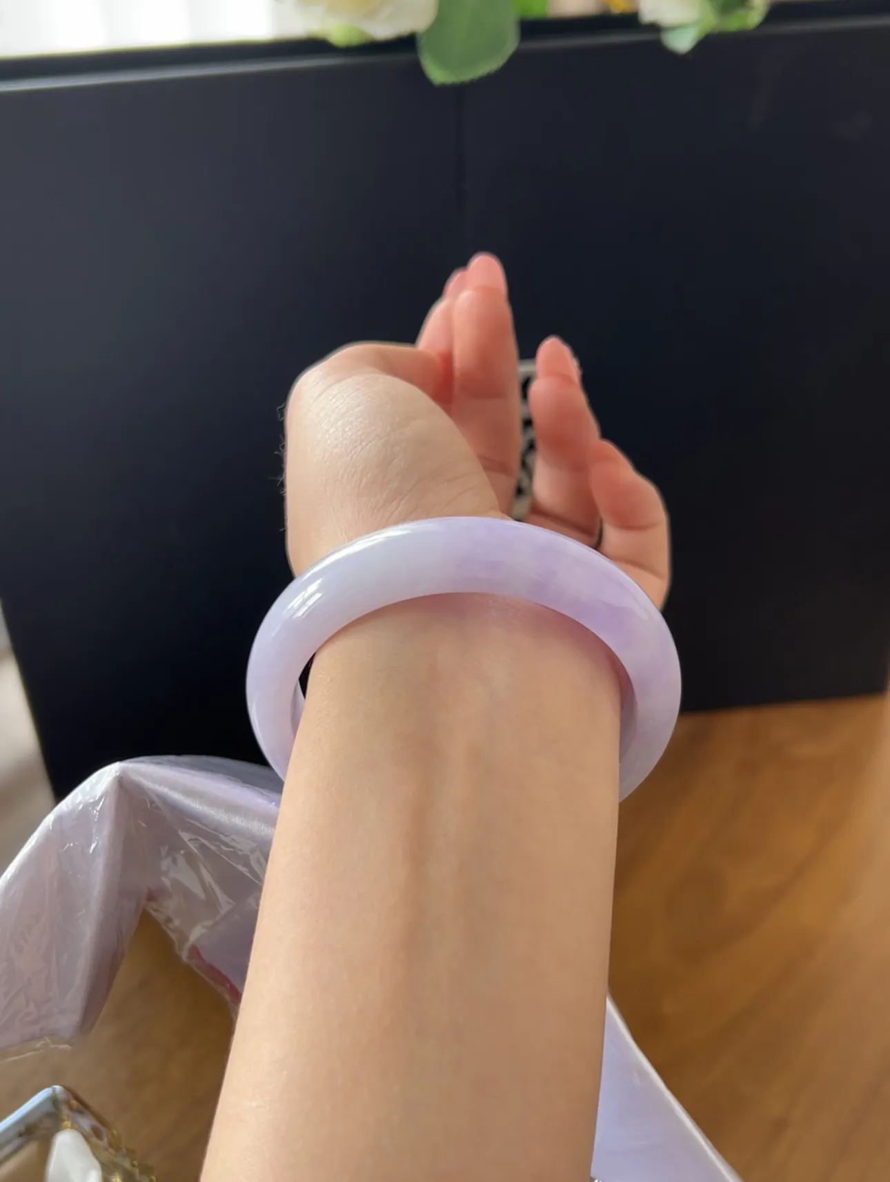 紫罗兰正圈，自然光实拍，58-14.2-8.2。色系自戴浪漫和神秘感。