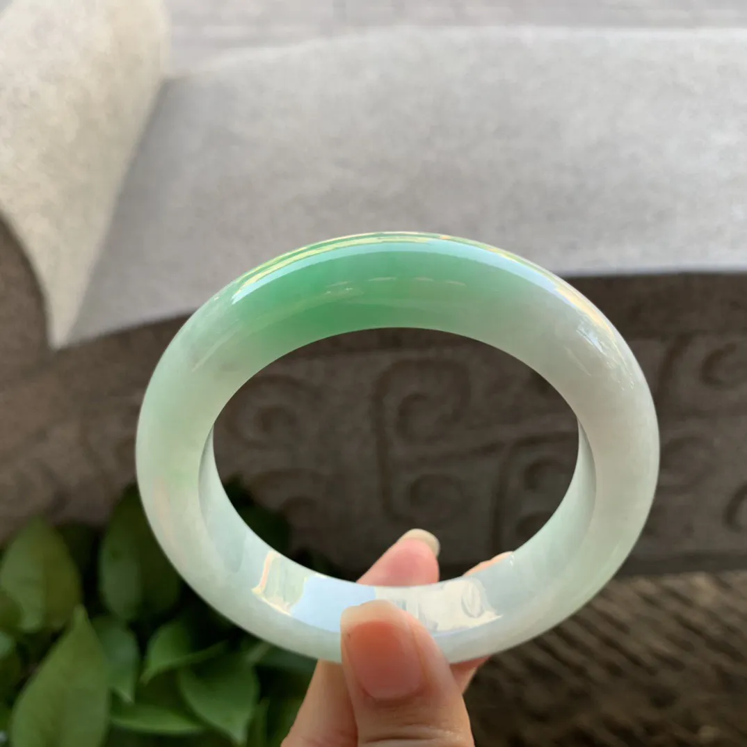 大圈口59.4-14-10.6 【阳绿正圈手镯】正圈59 60可戴