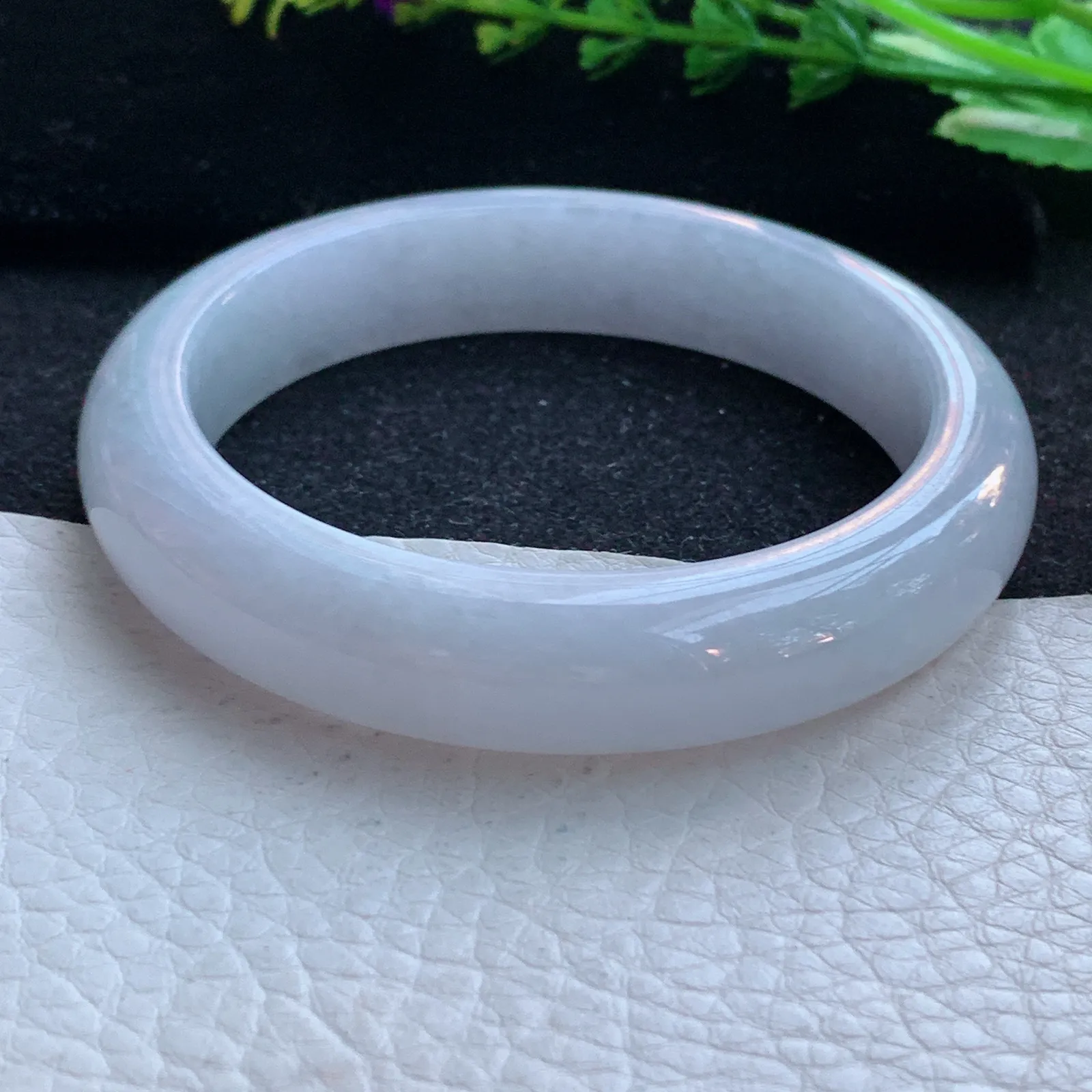 hy自然光58*12.5*8.6平安镯 缅甸翡翠a货玉手镯淡紫底宽边玉手环