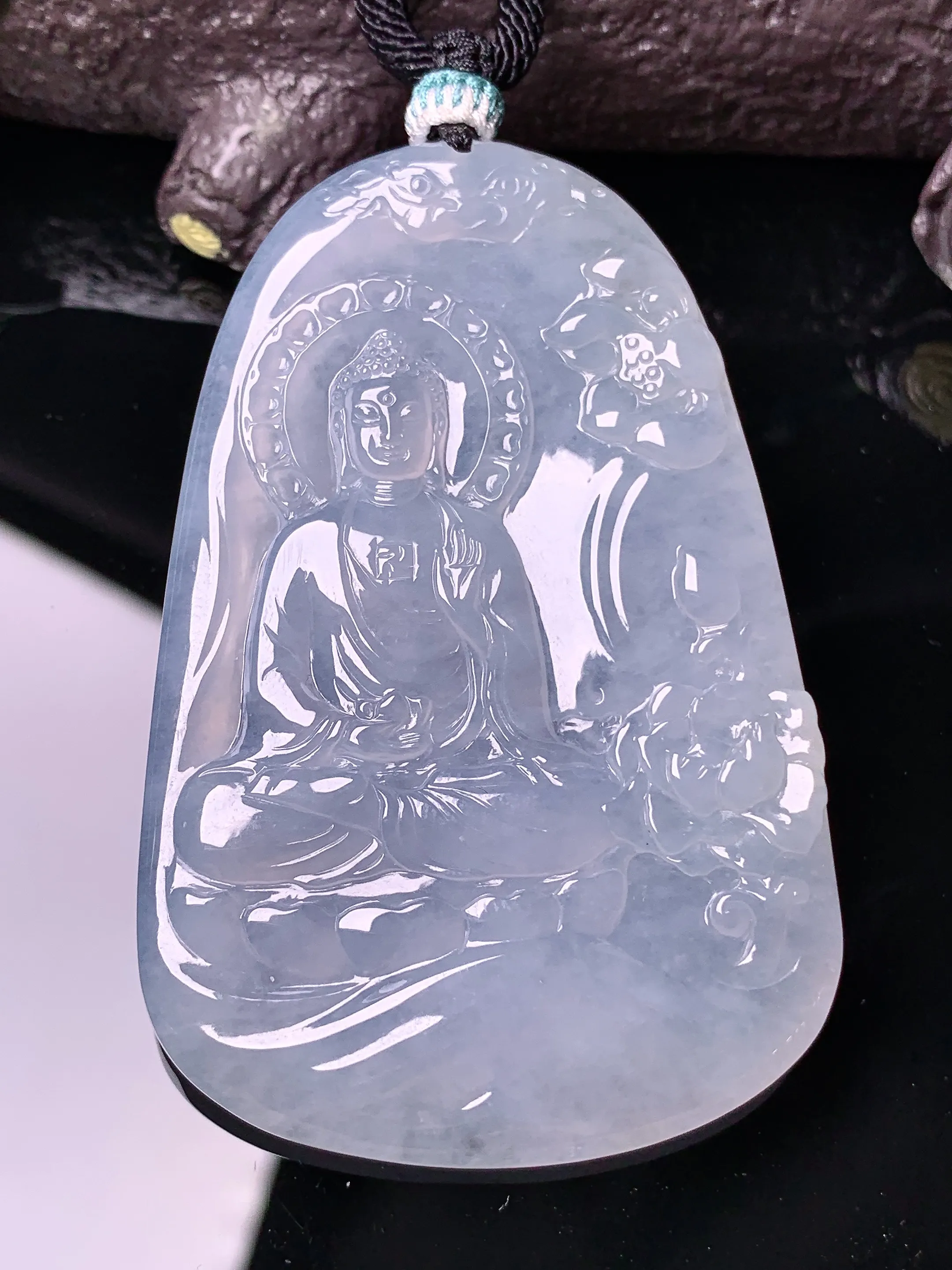 冰种大日如来佛祖吊坠 玉质细腻 色泽艳丽清新 整体尺寸61*39.6*5.2