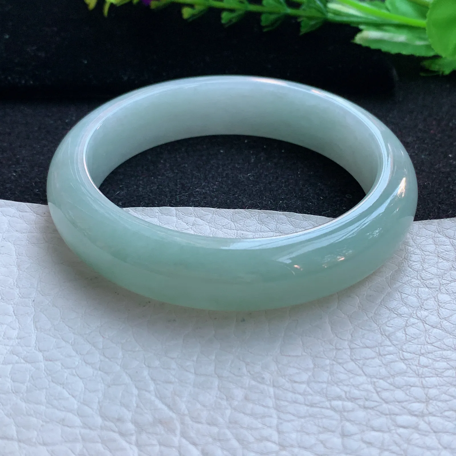 js自然光58.5*14*8.5平安镯 缅甸翡翠a货玉手镯蓝绿清新宽边玉手环