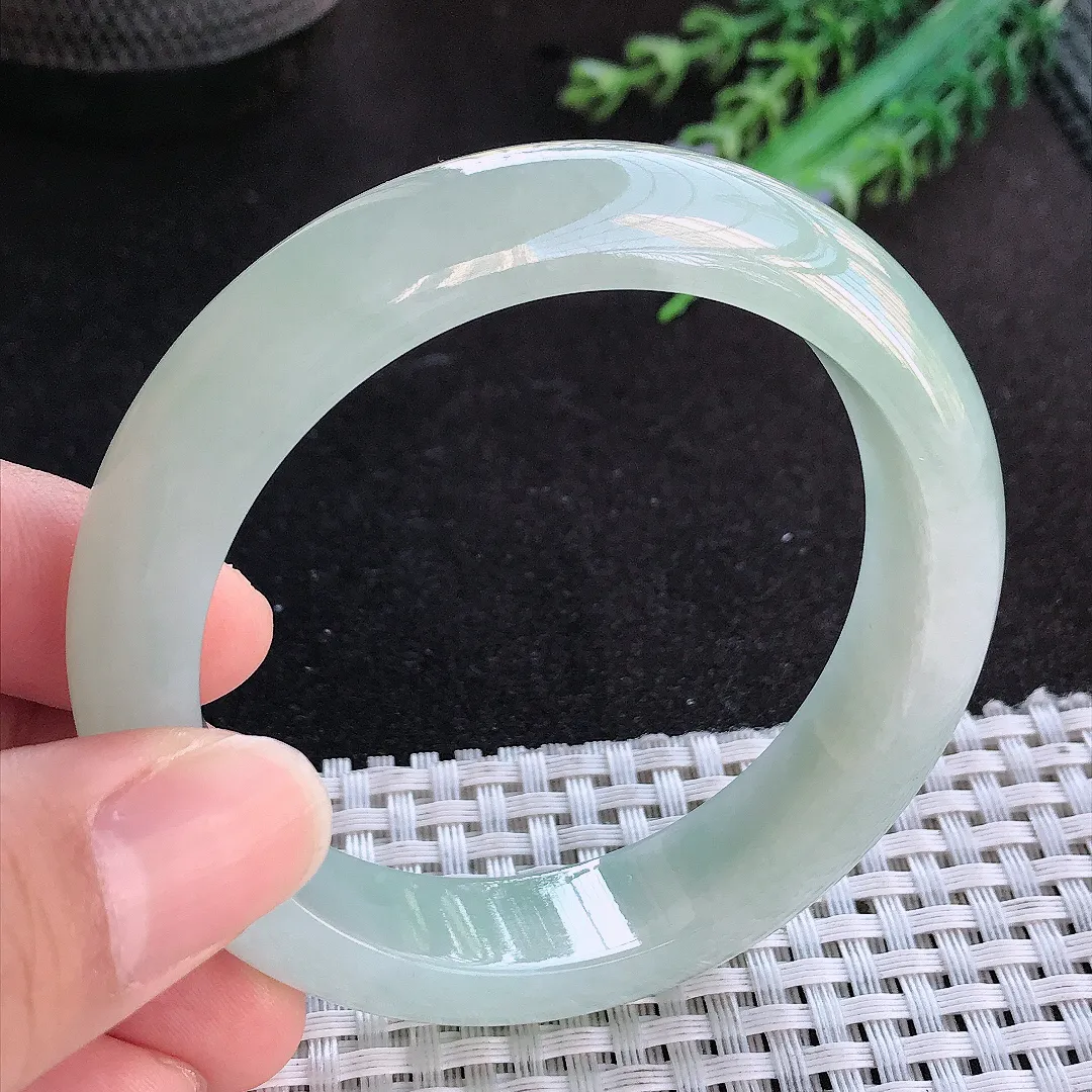 天然A货翡翠55/13.4/8.5老坑秀气冰纯冰晴底手镯宽边玉手镯