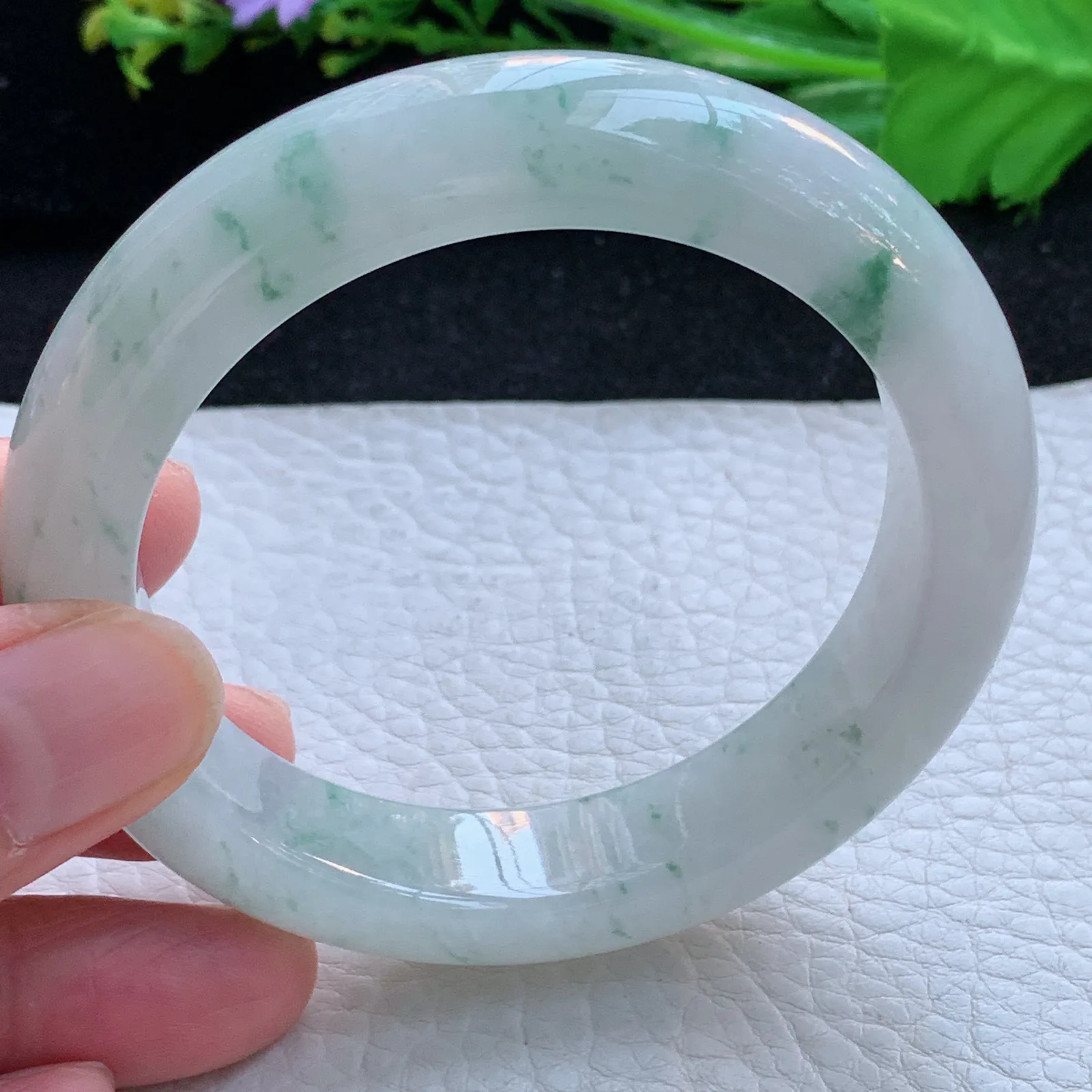 js自然光56*13.3*9.3平安镯 缅甸翡翠a货玉手镯冰飘花宽边玉手环