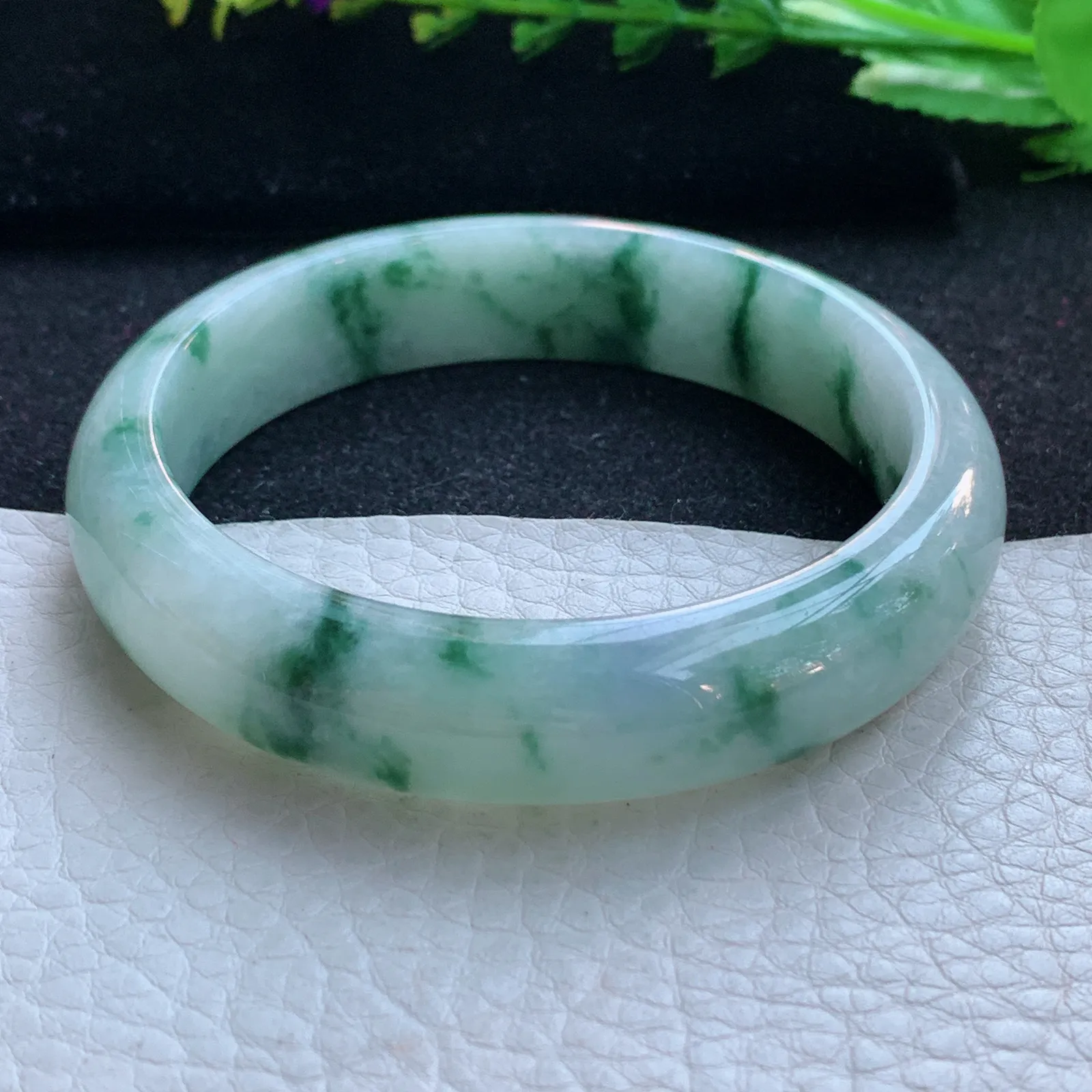 js自然光58*13.5*7.8平安镯 缅甸翡翠a货玉手镯飘花宽边玉手环