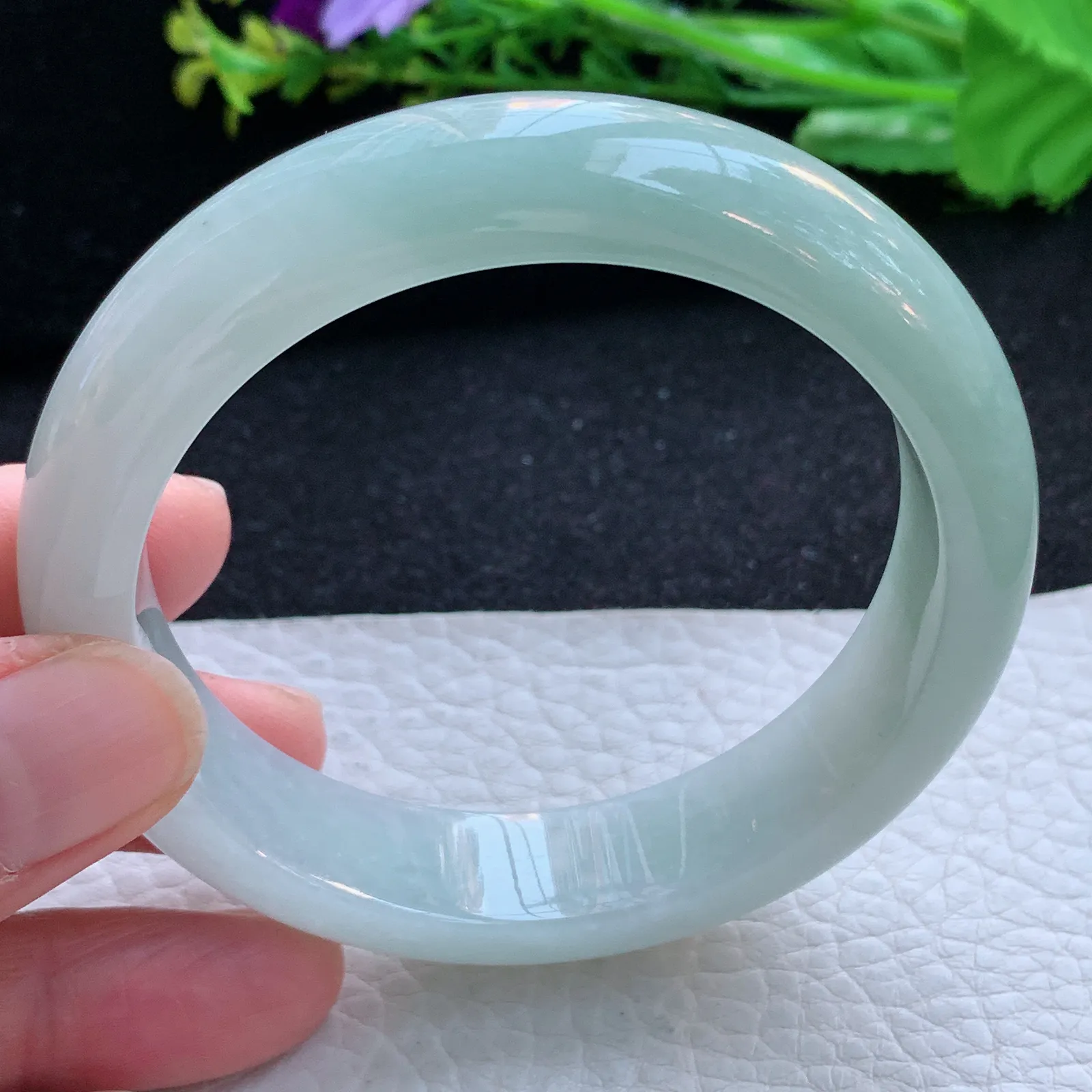 js自然光58.5*14*8.5平安镯 缅甸翡翠a货玉手镯蓝绿清新宽边玉手环