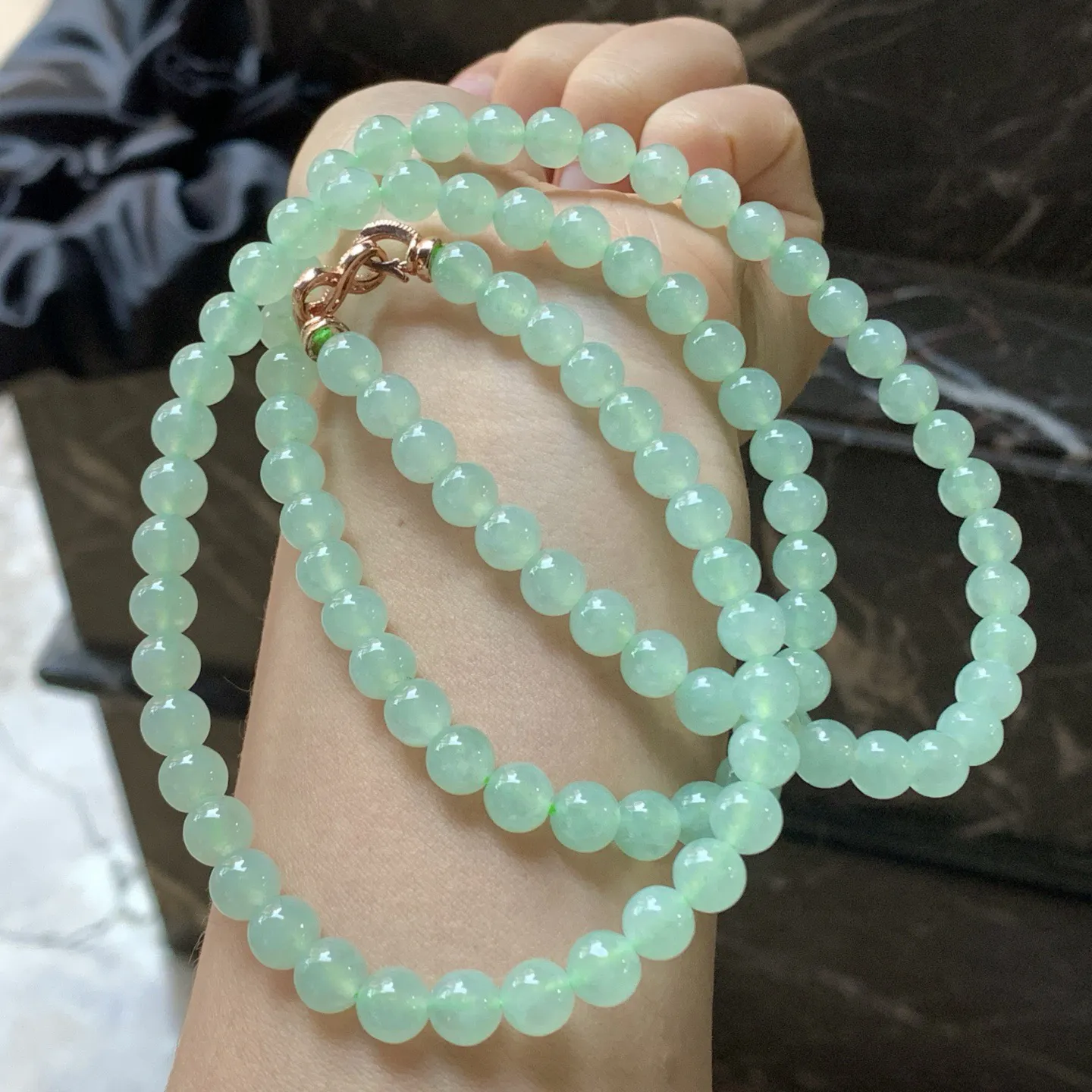 冰种晴绿珠链^_^冰透 清新 颜色均匀