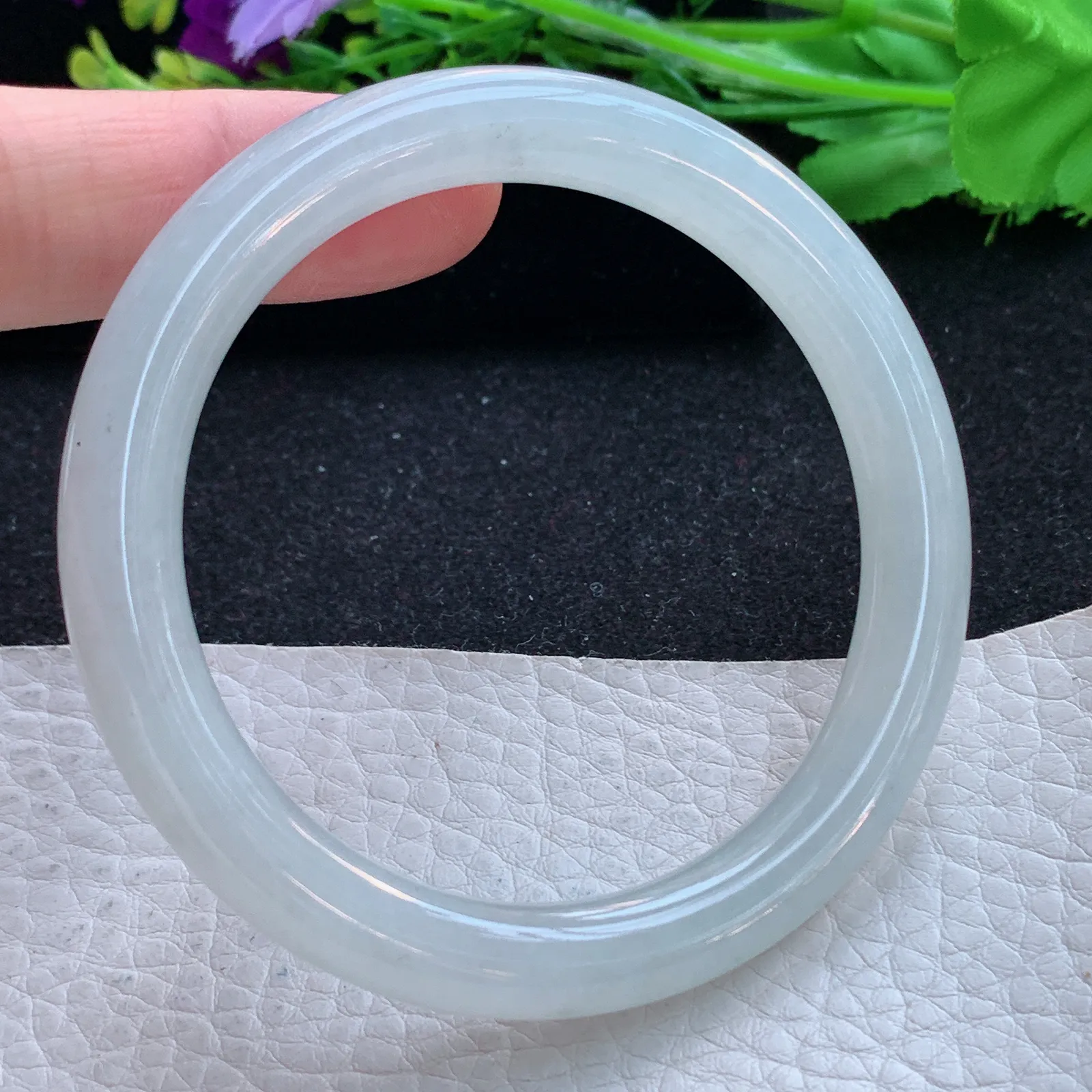 n自然光54.5*8.4叮当镯 缅甸翡翠a货玉手镯白月光圆条玉手环