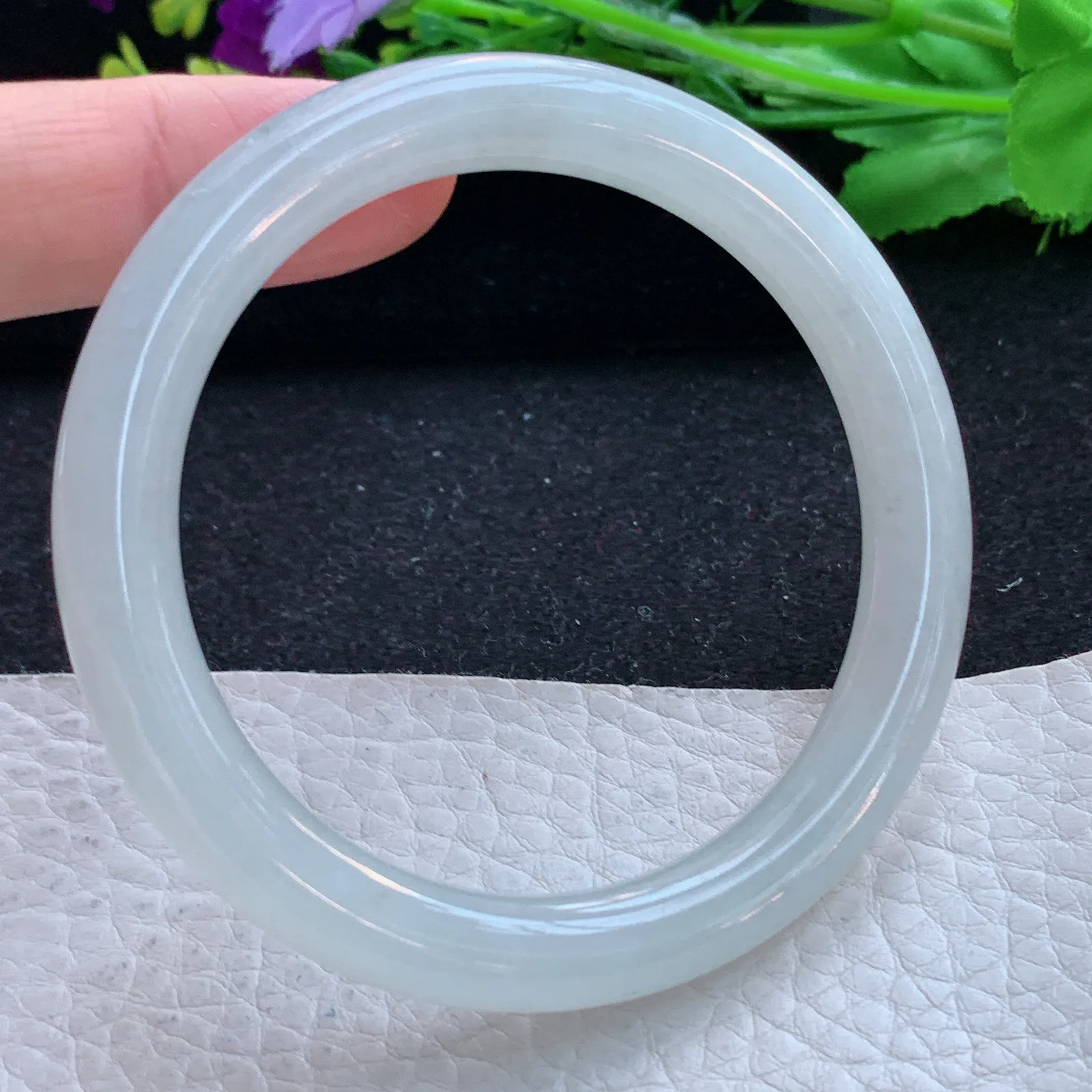 n自然光54.5*8.4叮当镯 缅甸翡翠a货玉手镯白月光圆条玉手环