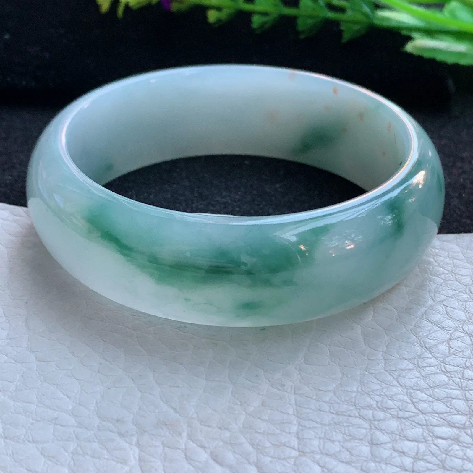 js自然光58*19*7.6轮胎镯 缅甸翡翠a货玉手镯冰飘花宽边玉手环