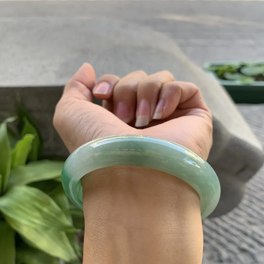 圈口56.8-12.7-8.7 【芙蓉阳绿正圈手镯】正圈56 57可戴