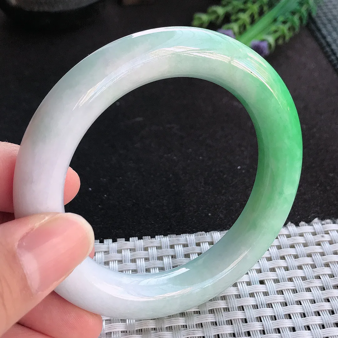 天然A货翡翠55/11.5老坑温润飘阳绿胖圆条手镯玉手镯