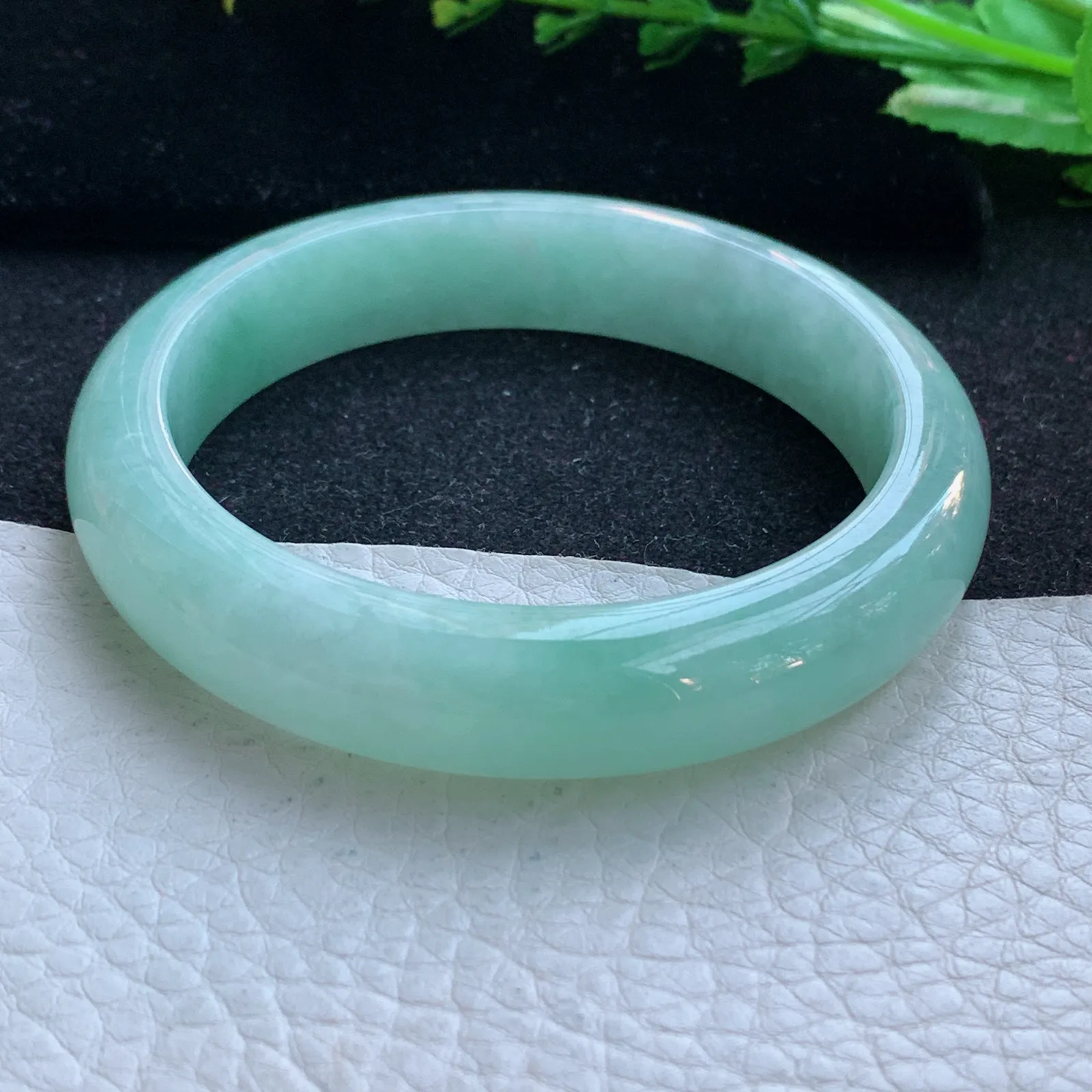 hy自然光56*12.2*8平安镯 缅甸翡翠a货玉手镯清新宽边玉手环