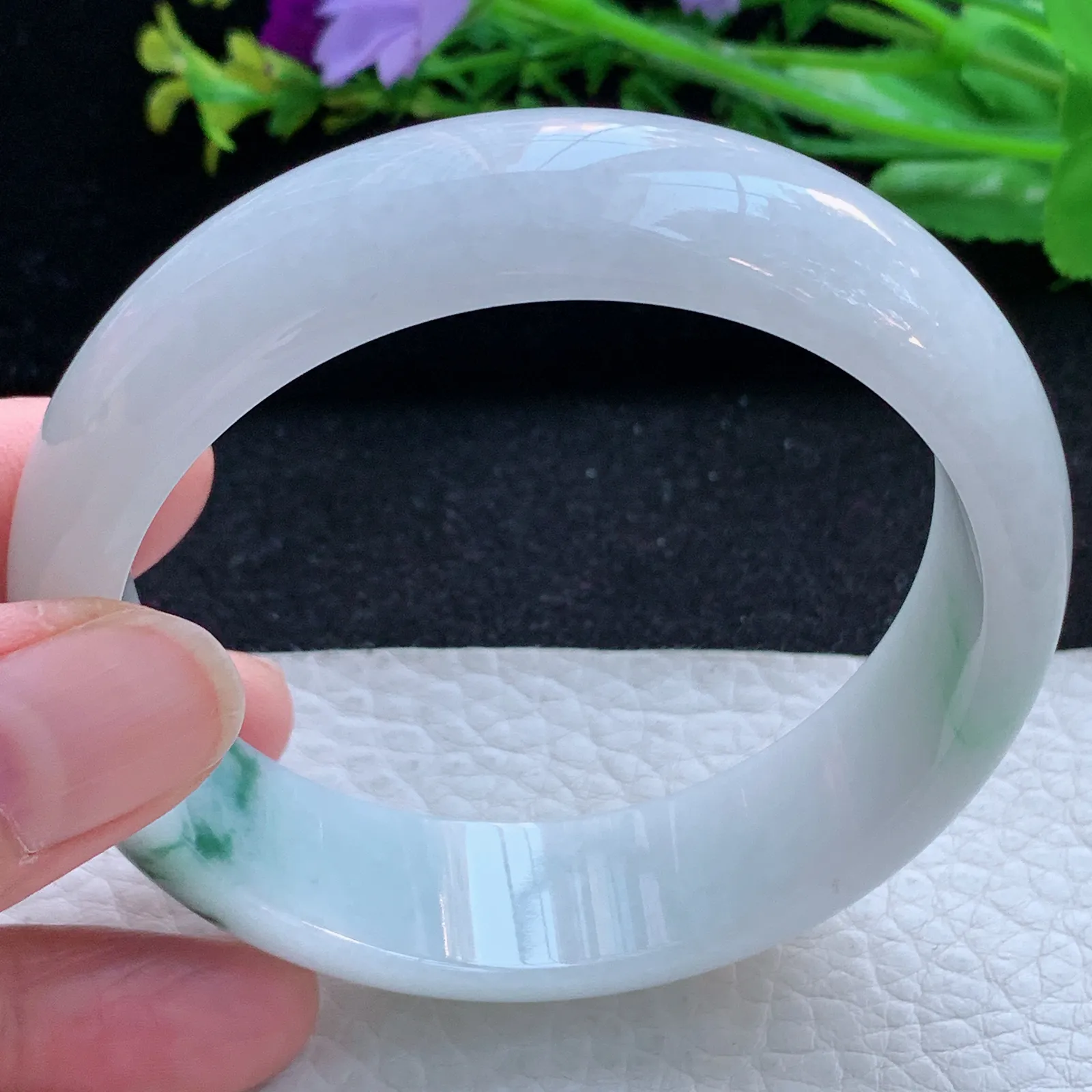 hh大圈口59.5**17.3*7.5轮胎镯 缅甸翡翠a货玉手镯牛奶底飘花宽边玉手环