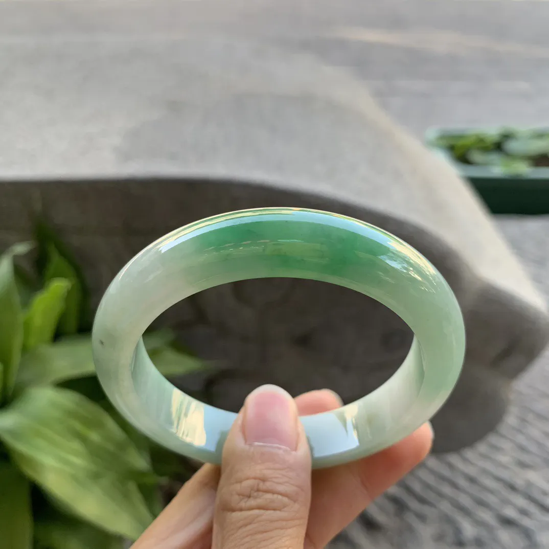 圈口56.8-12.7-8.7 【芙蓉阳绿正圈手镯】正圈56 57可戴