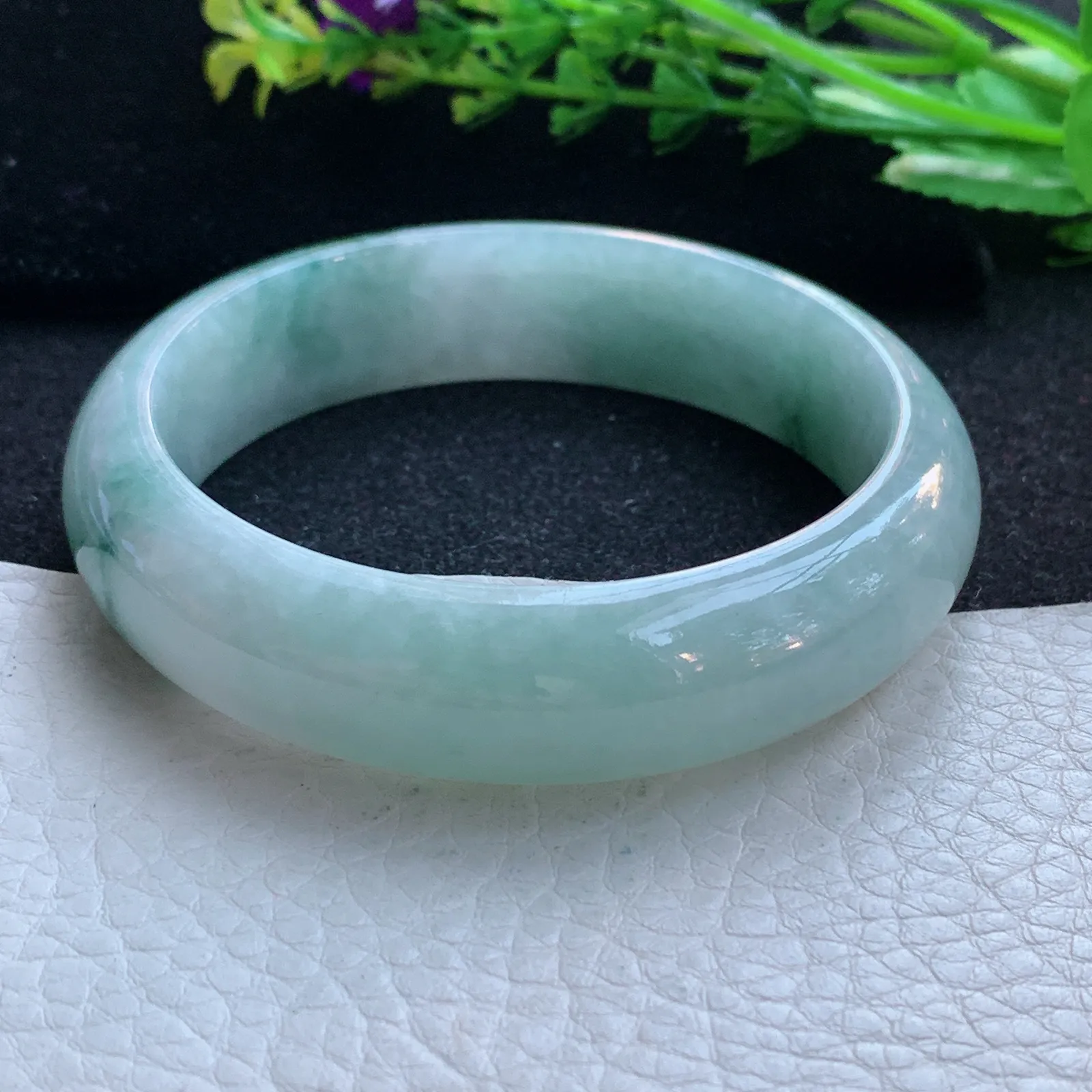 js自然光58.5*16*8.3轮胎镯 缅甸翡翠a货玉手镯飘花宽边玉手环