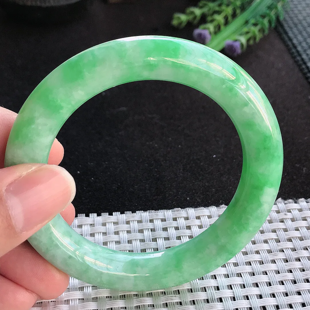 天然A货翡翠55/11.2老坑精美温润满绿圆条手镯玉手镯