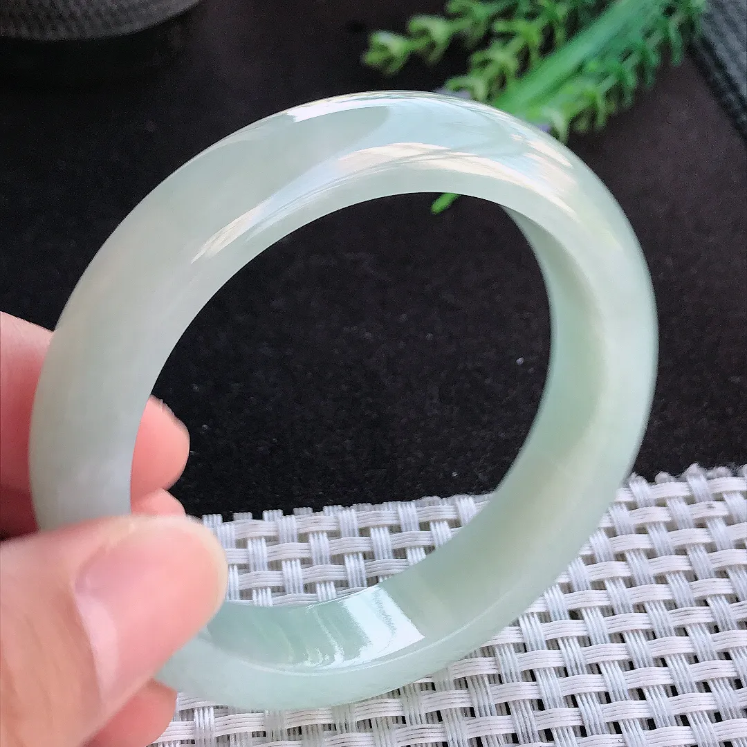 天然A货翡翠55/13.4/8.5老坑秀气冰纯冰晴底手镯宽边玉手镯