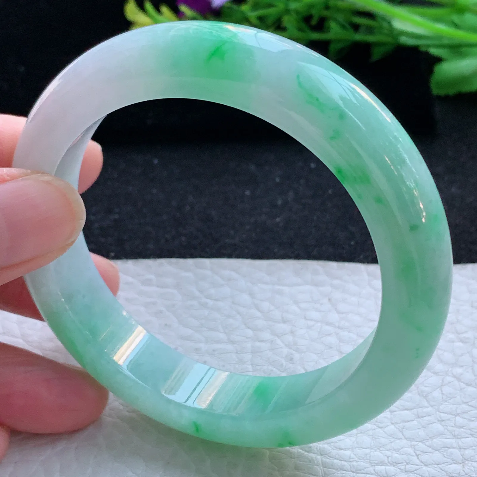 xd自然光57*13.2*9.2平安镯 缅甸翡翠a货玉手镯飘绿花宽边玉手环