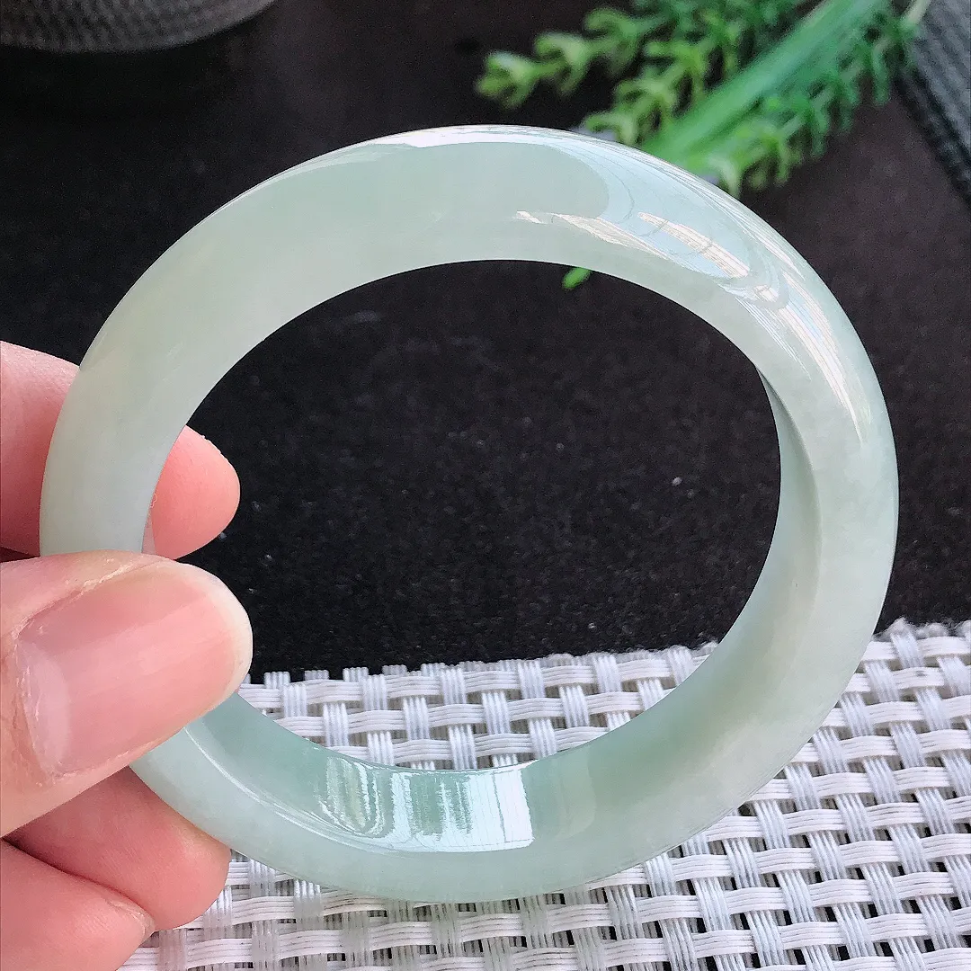 天然A货翡翠55/13.4/8.5老坑秀气冰纯冰晴底手镯宽边玉手镯