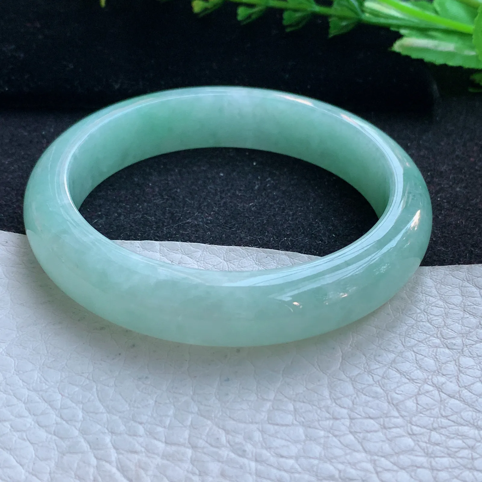 hy自然光56*12.2*8平安镯 缅甸翡翠a货玉手镯清新宽边玉手环