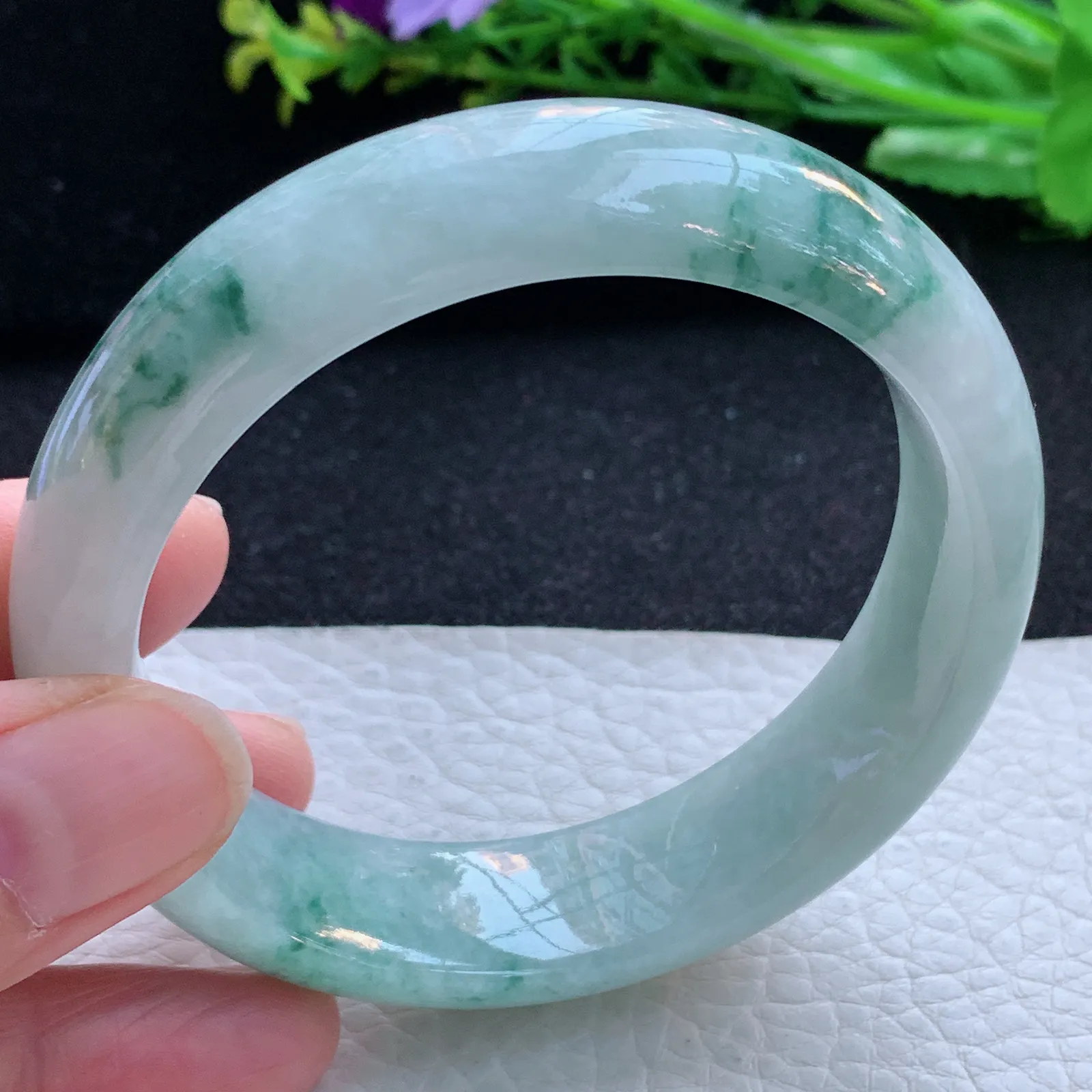 js自然光58.5*16*8.3轮胎镯 缅甸翡翠a货玉手镯飘花宽边玉手环
