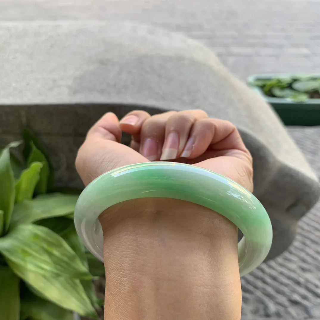 大圈口 63.7-12.2-10.2【飘绿正圈手镯】正圈63 64可戴