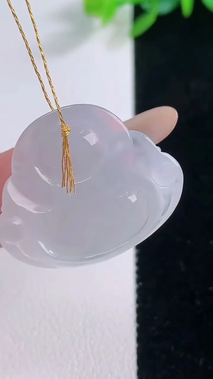 天然A货翡翠佛公吊坠，尺寸22.6-27.5-6，重量:5.34g
12月1日