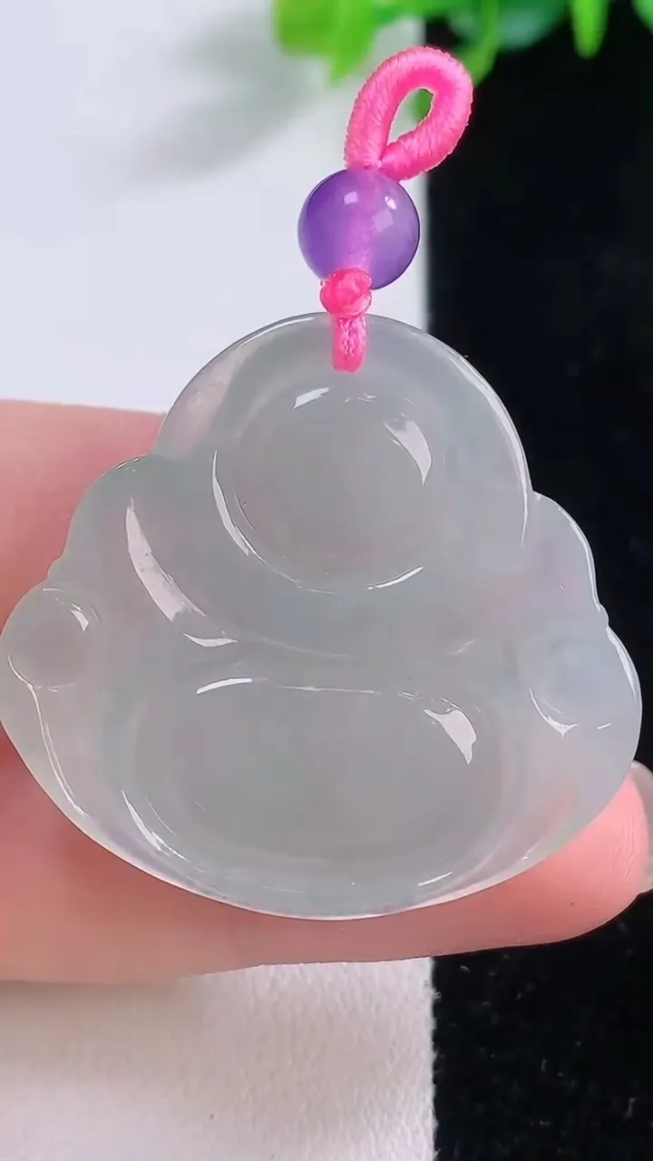 天然A货翡翠佛公吊坠，尺寸32.5-34.7-5.6，重量:10.44g
12月1日