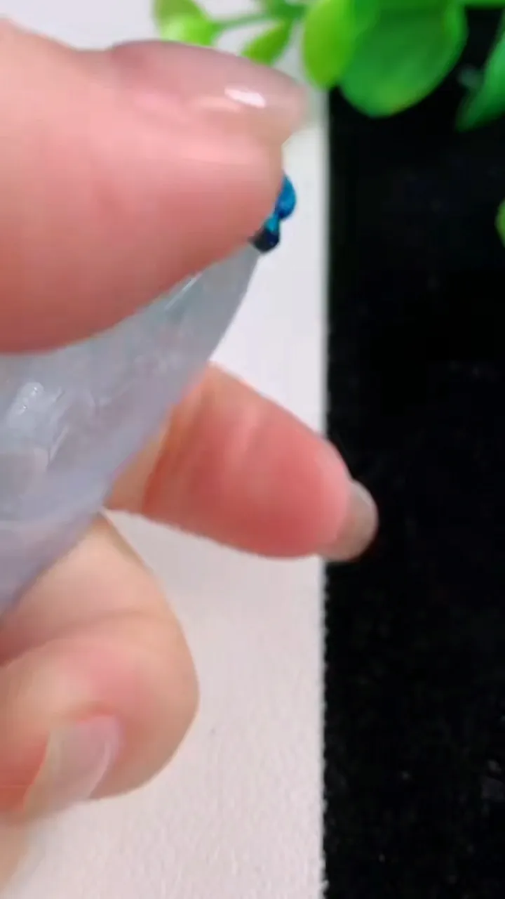 天然A货翡翠财神爷吊坠，尺寸52.8-52-10.8，重量:56.90g
12月1日