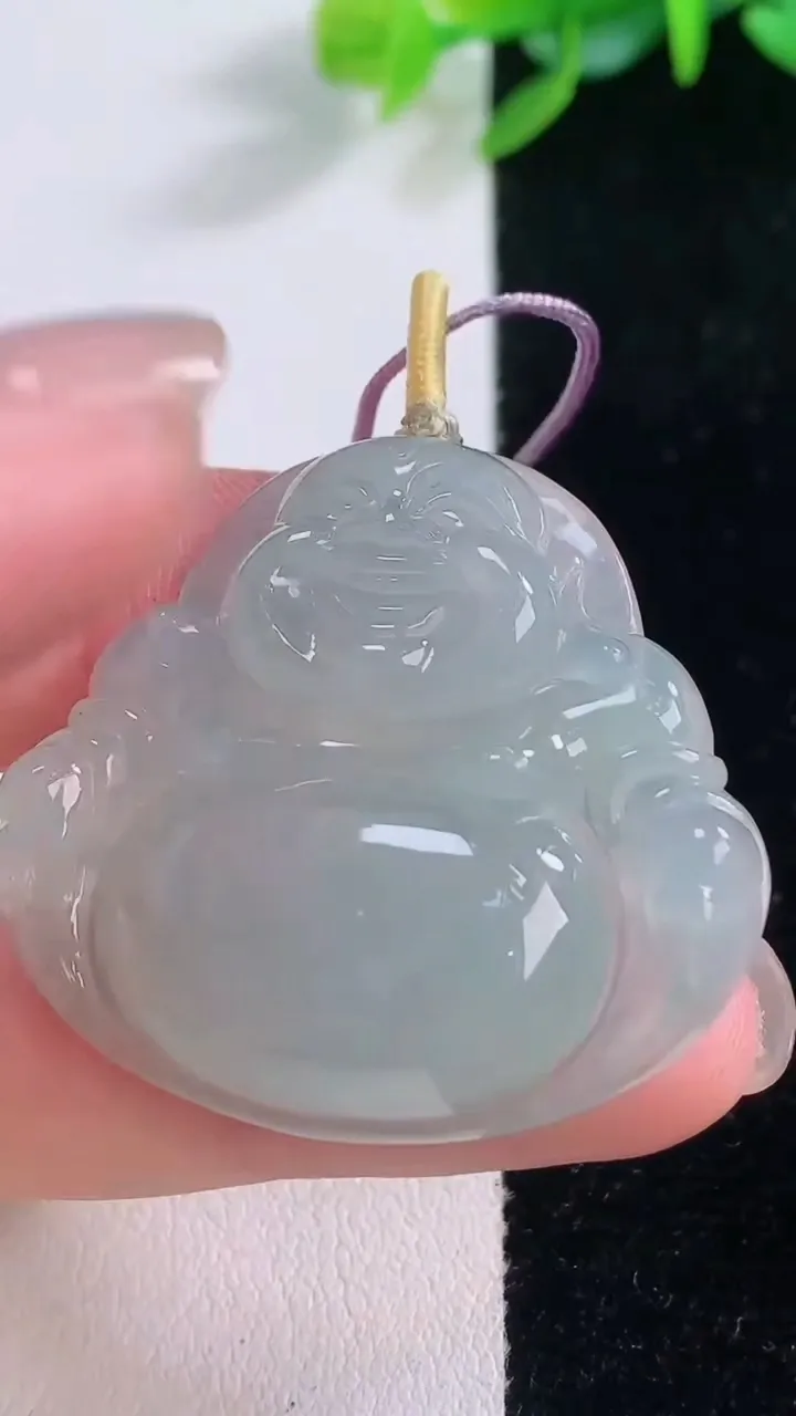 天然A货翡翠佛公吊坠，尺寸333-36.4-6.7，重量:13.00g
12月1日