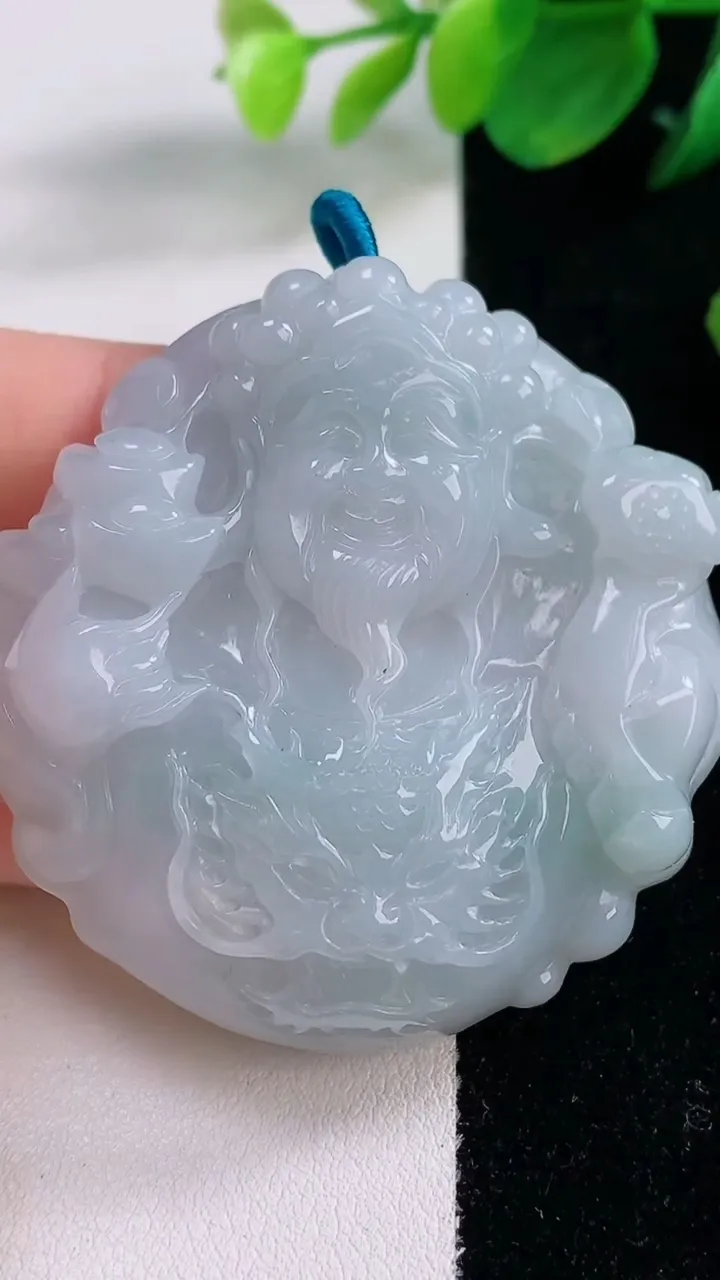 天然A货翡翠财神爷吊坠，尺寸52.8-52-10.8，重量:56.90g
12月1日