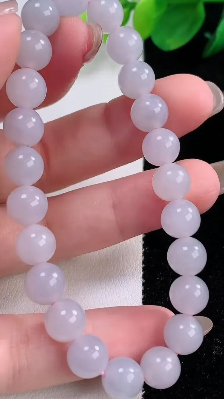 天然A货翡翠紫罗兰圆珠手串，尺寸7.9-23颗，重量:20.13g12月1日
工厂直销收藏佳品,种好