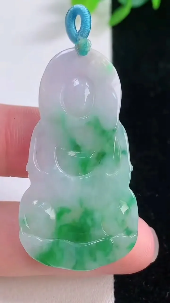 天然A货翡翠观音菩萨吊坠，尺寸44-24-4.5，重量:9.18g
12月1日
