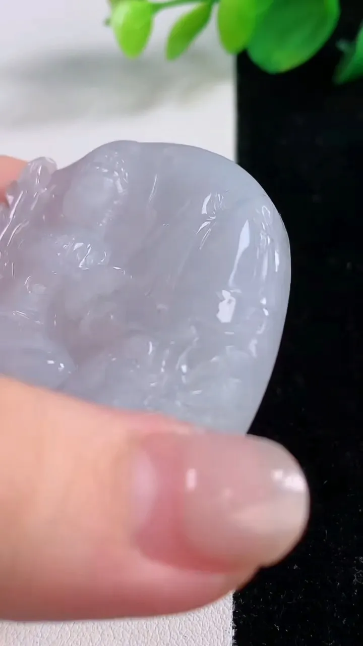 天然A货翡翠文殊菩萨吊坠，尺寸55.6-50.2-8.7，重量:53.97g
12月1日