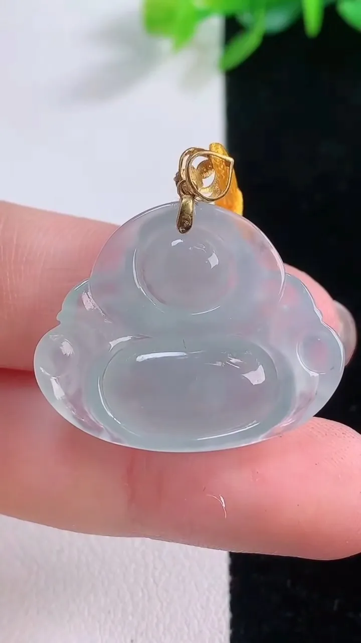 天然A货翡翠佛公吊坠，尺寸23-28.5-5.7，重量:5.34g
12月1日