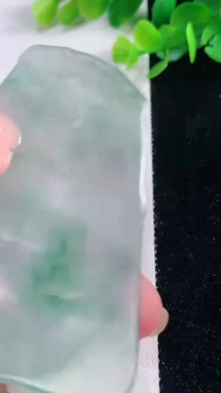 天然A货翡翠冰种飘花文殊菩萨吊坠，尺寸80.5-54.8-4.7，重量:41.98g
12月1日