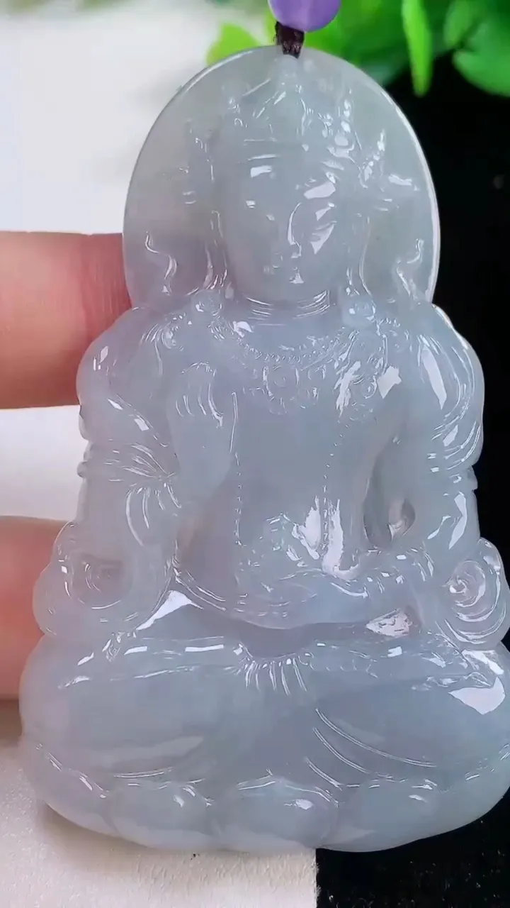 天然A货翡翠冰种紫罗兰度母观音菩萨吊坠，尺寸70-43.4-6.2，重量:34.08g
12月1日