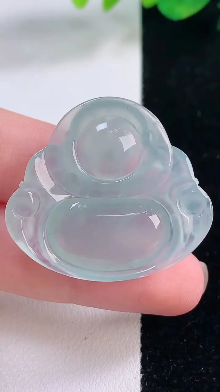 天然A货翡翠佛公吊坠，尺寸31.2-35.4-5.7，重量:9.21g
12月2日